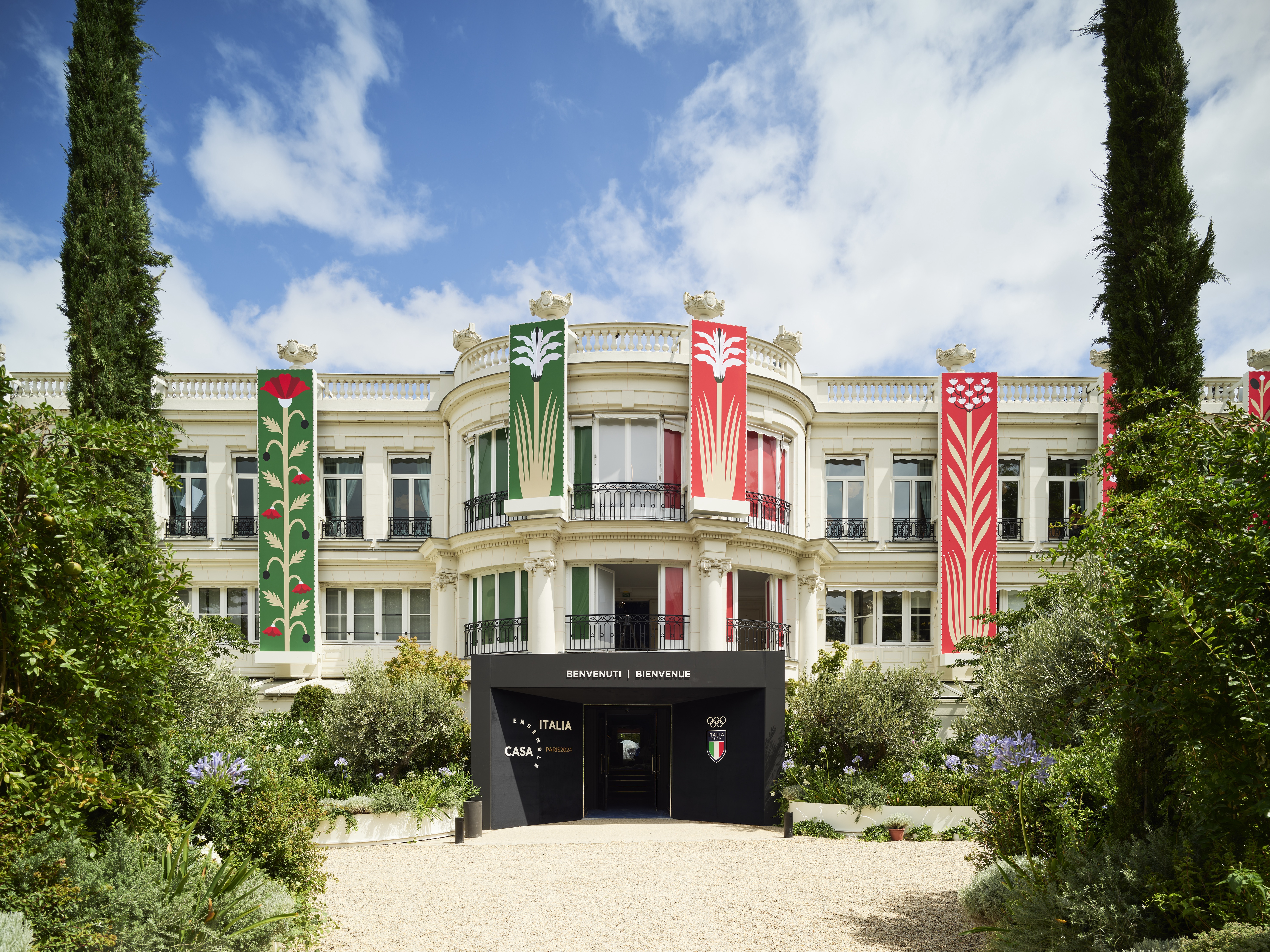 Projects-Flos-Casa-Italia-Paris-00.jpg