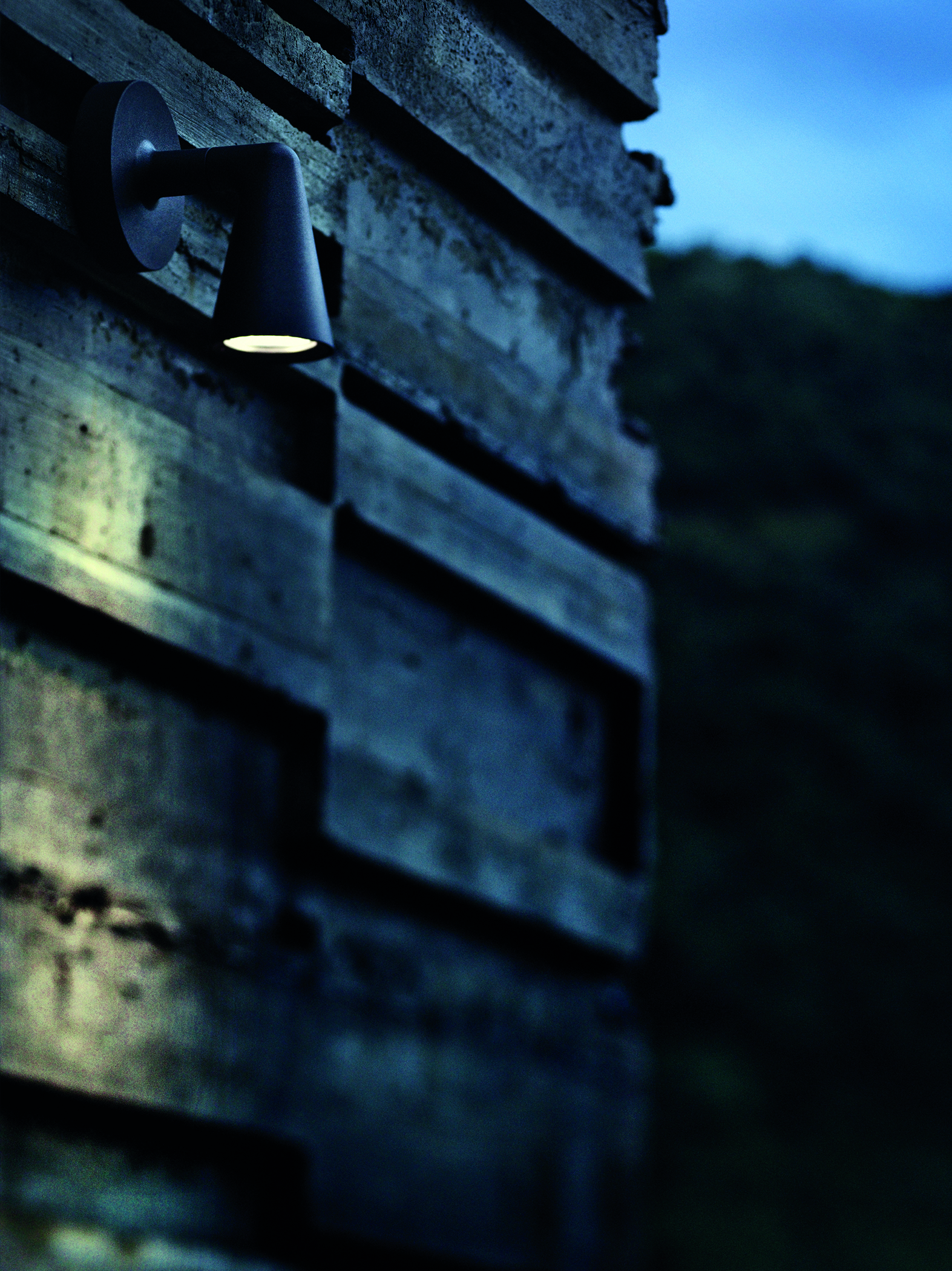 Belvedere-Spot-Wall-Flos-Outdoor-B-08.jpg