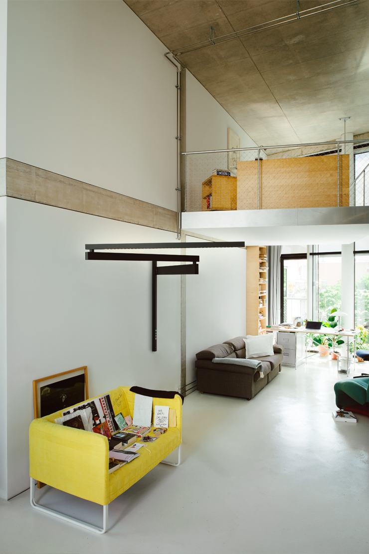 Black_Flag-flos-architectural-R-07.jpg