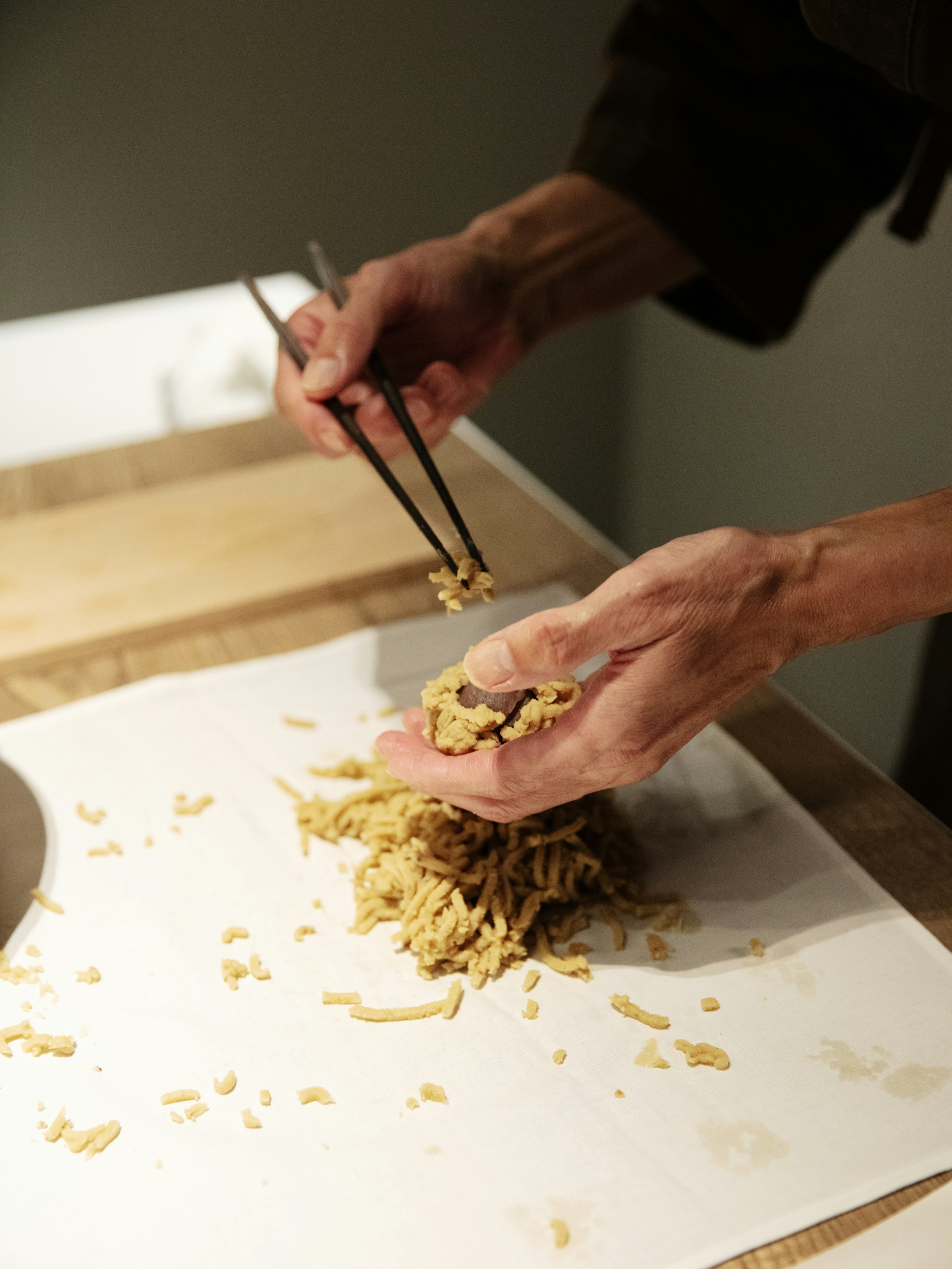 Flos_Hosting-Tokyo-003