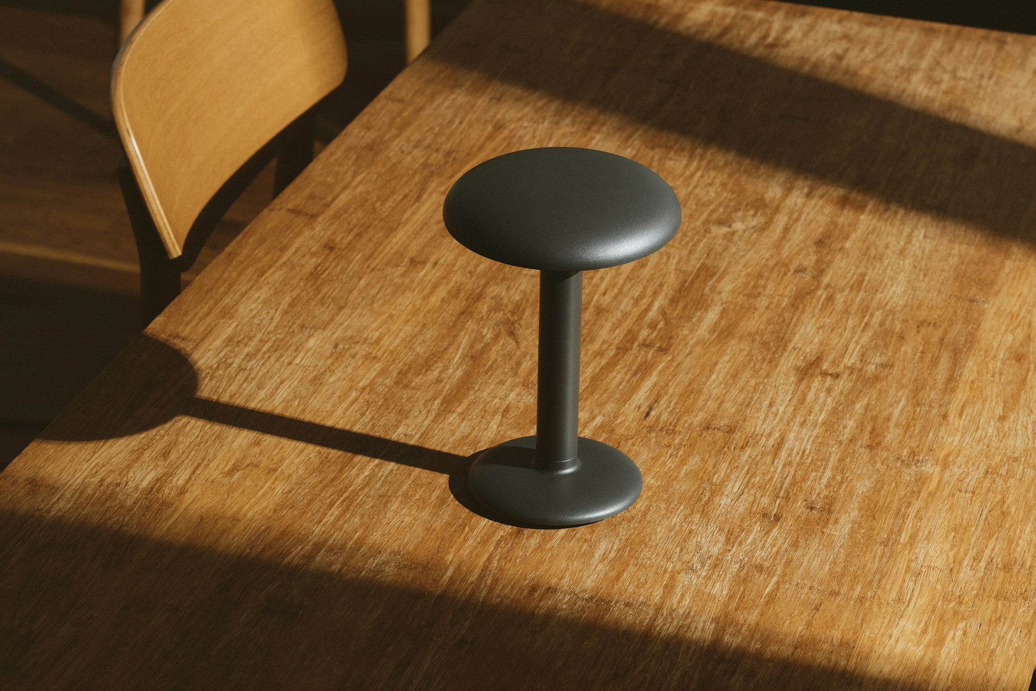 P_Fm_A-Gustave-Flos-Architectural-Decorative-Thubnail-life.jpg