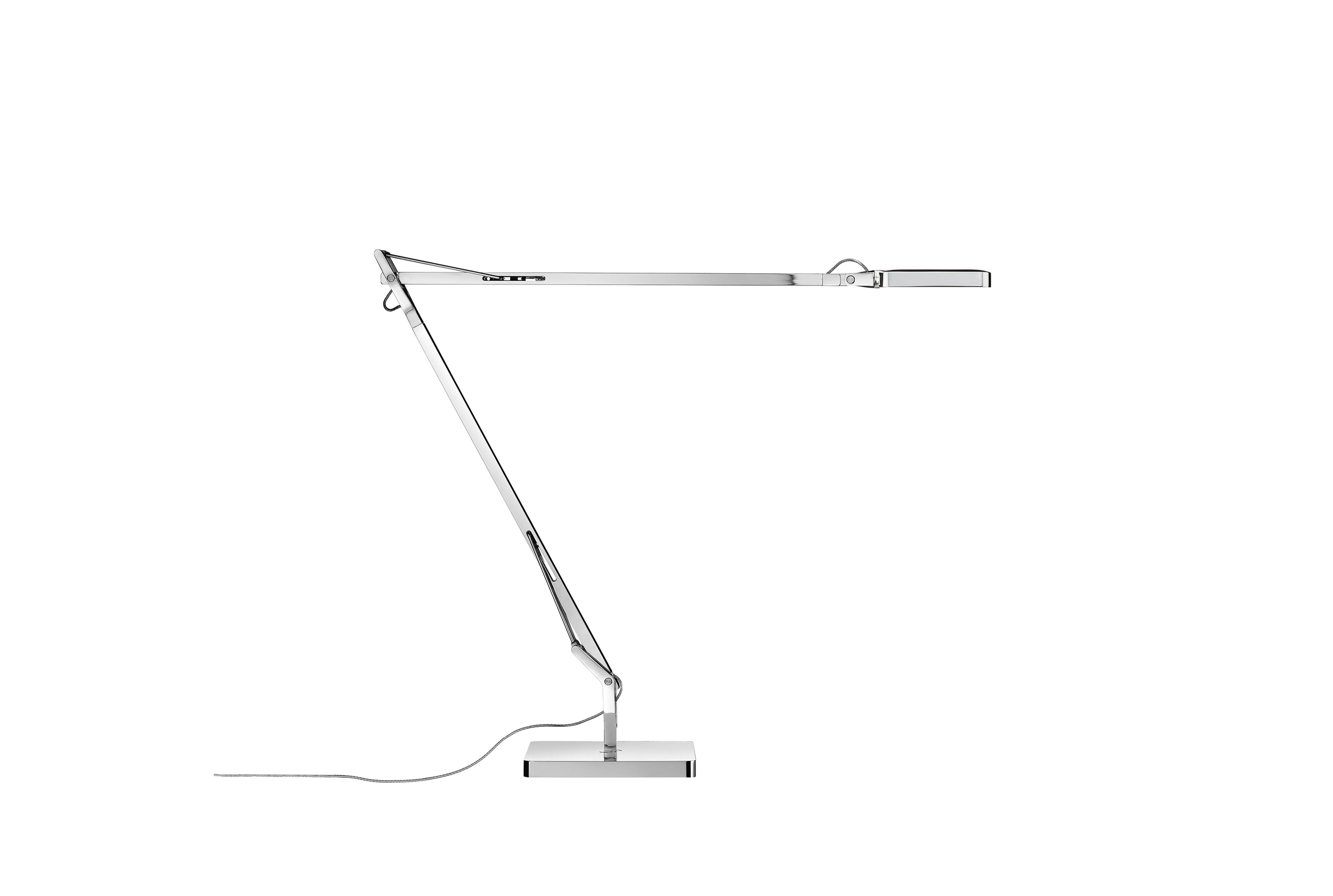 P_Md_E-kelvin-LED-Table-Flos-Decorative-still-life.jpg