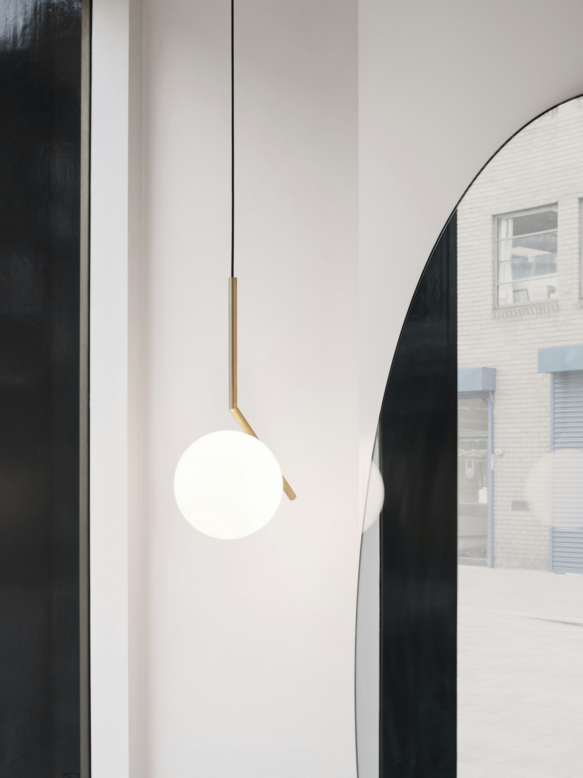 P_Md_F-IC-Lights-Suspension-Flos-Decorative-highlight.jpg