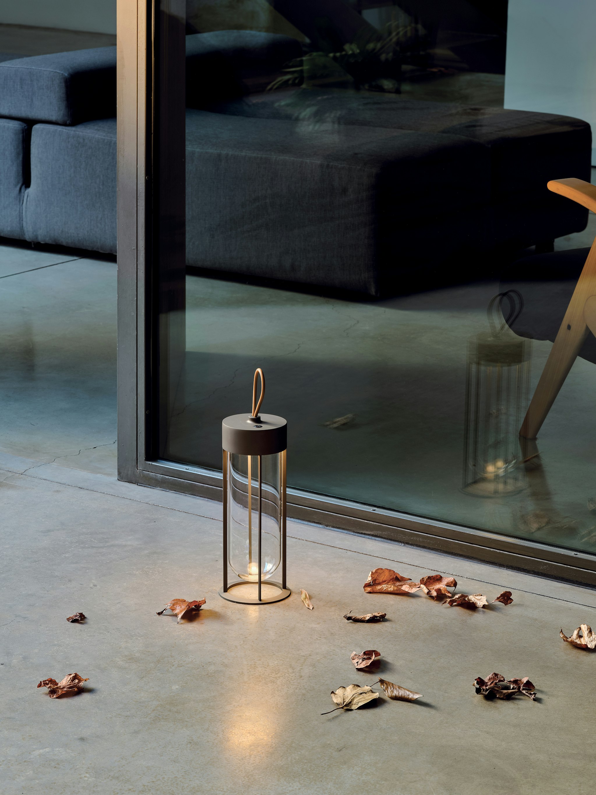 P_Md_F-In-Vitro-Unplugged-Flos-Outdoor-highlight.jpg