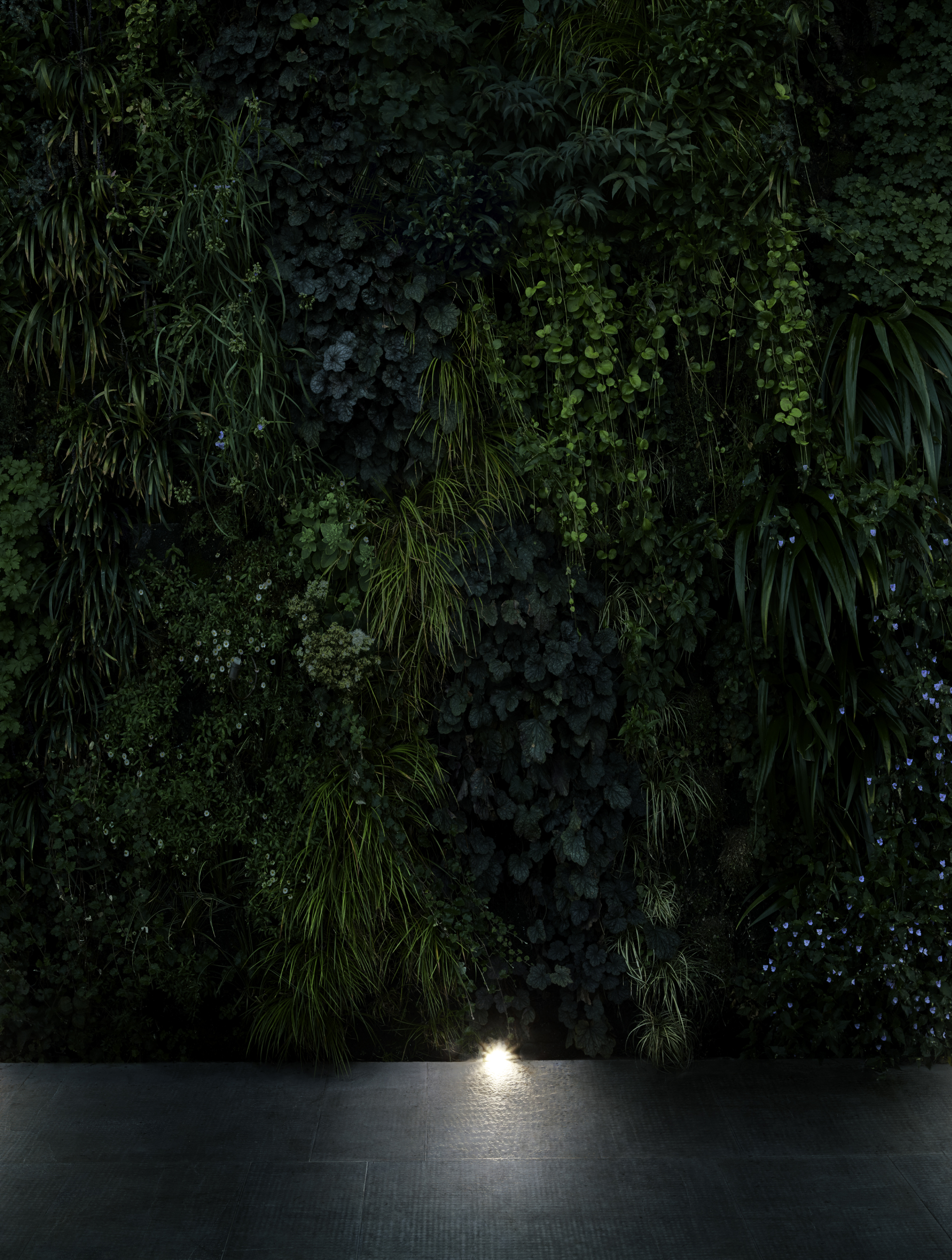 P_Md_F-Landlord-Ground-D64-Beam-Flos-Outdoor-highlight.jpg