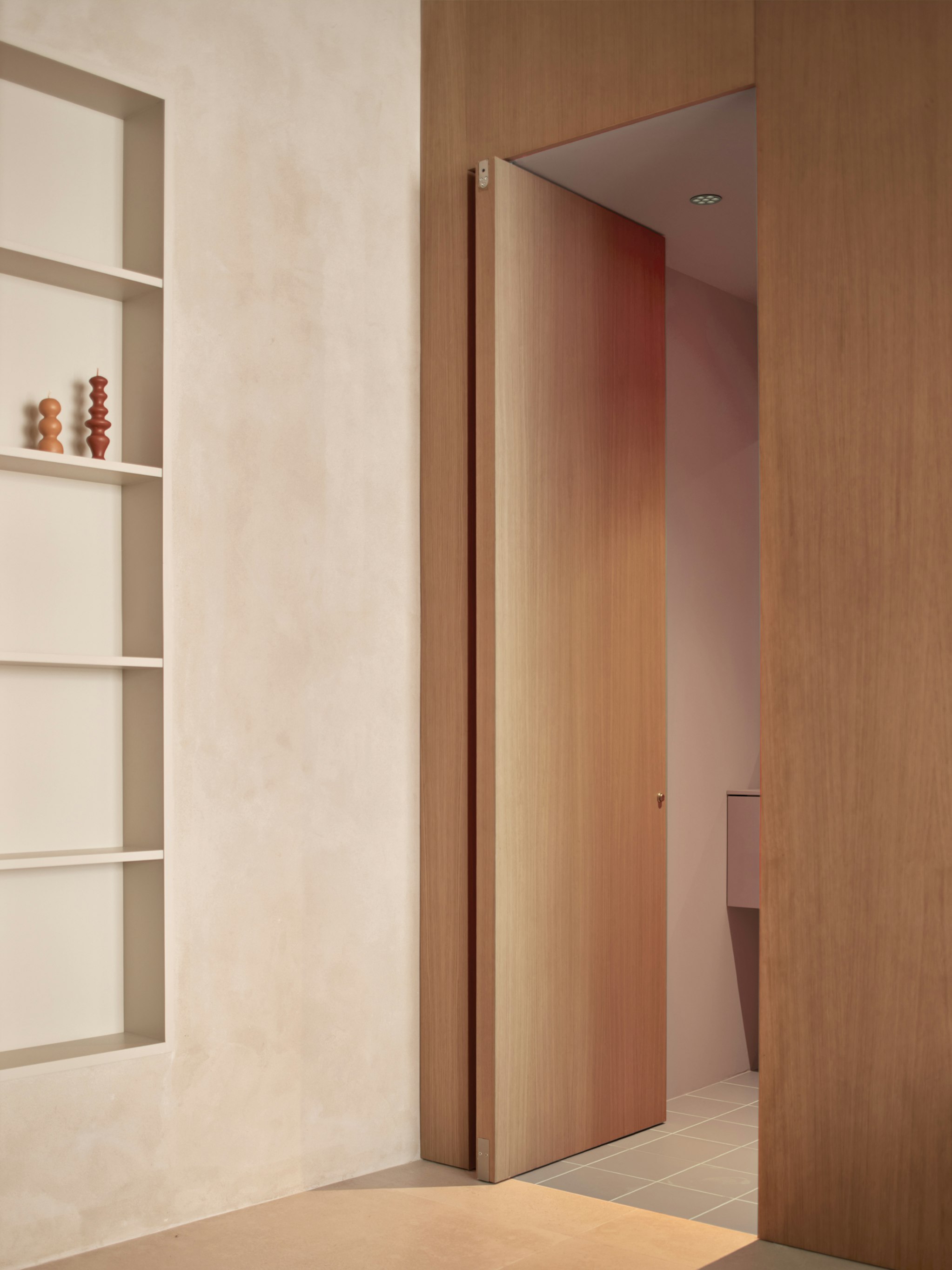 P_Md_F-Light-Shadow-Mini-Round-Flos-Architectural-highlight.jpg