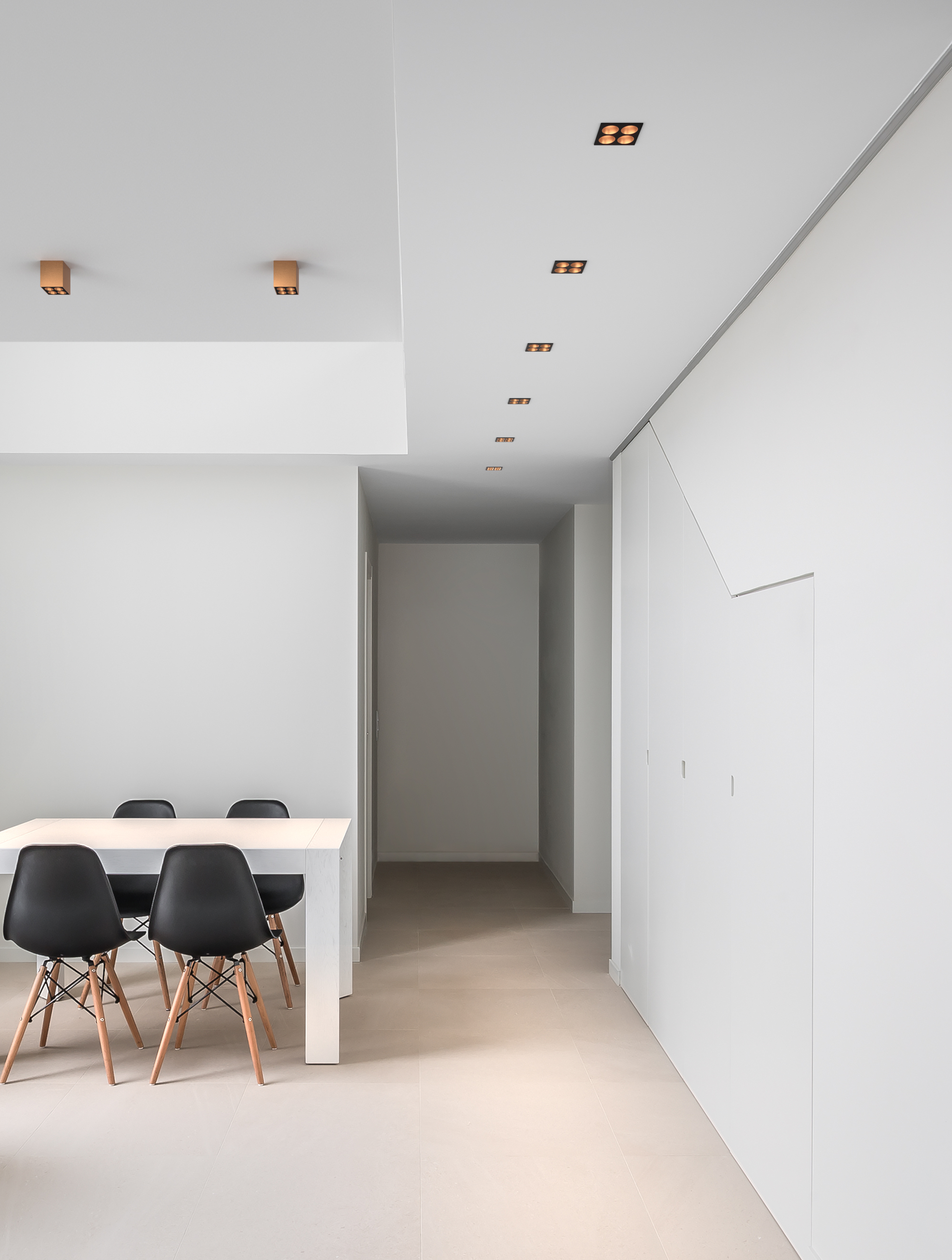 P_Md_F-Light-Shadow-Square-Trim-Flos-Architectural-highlight.jpg