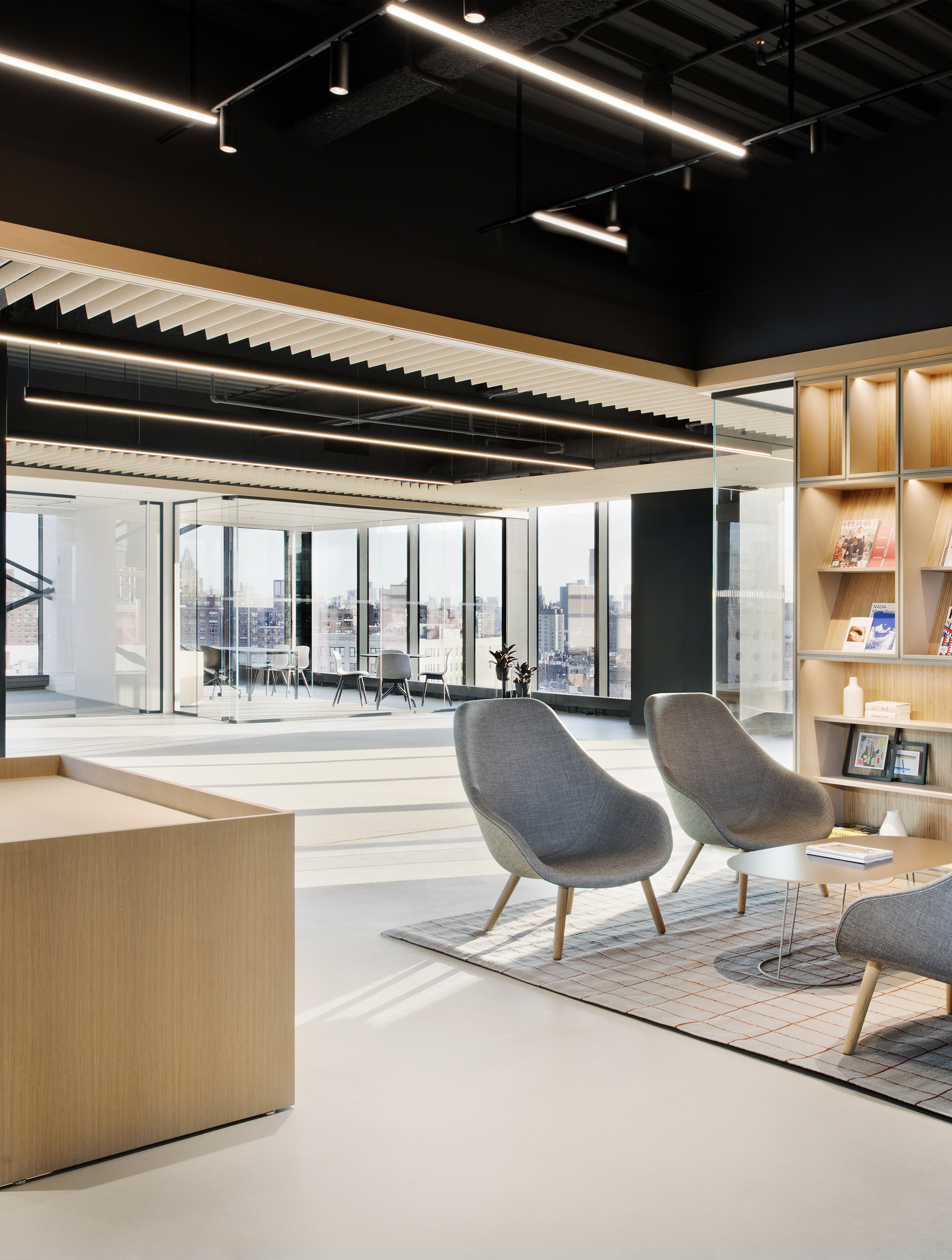 P_Md_F-The-Micro-Running-Magnet-Light-Stripe-Diffused-Flos-Architectural-highlight.jpg