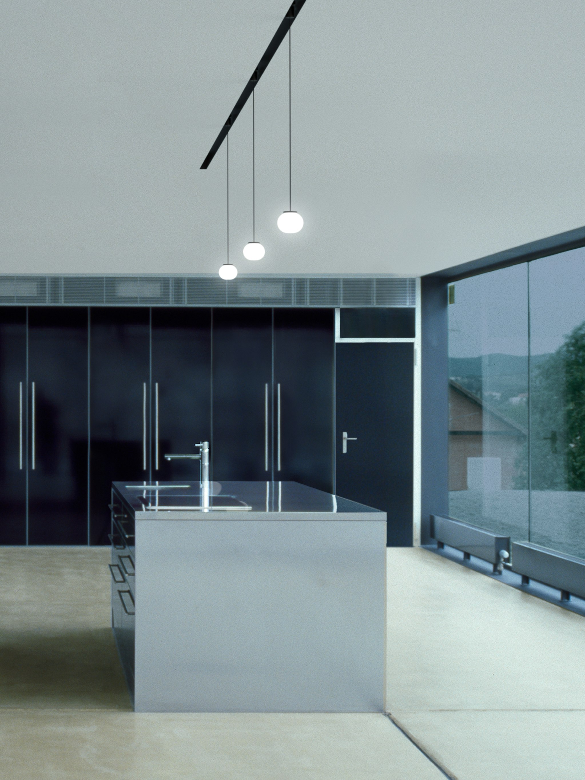 P_Md_F-The-Running-Magnet-Mini-Global-S-Flos-Architectural-highlight.jpg