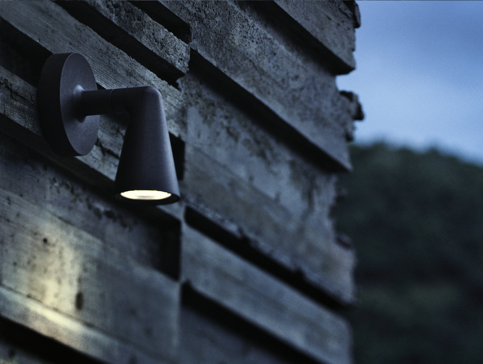 P_Sf_A-Belvedere-Spot-Wall-Flos-Outdoor-Thubnail-life_general.jpg
