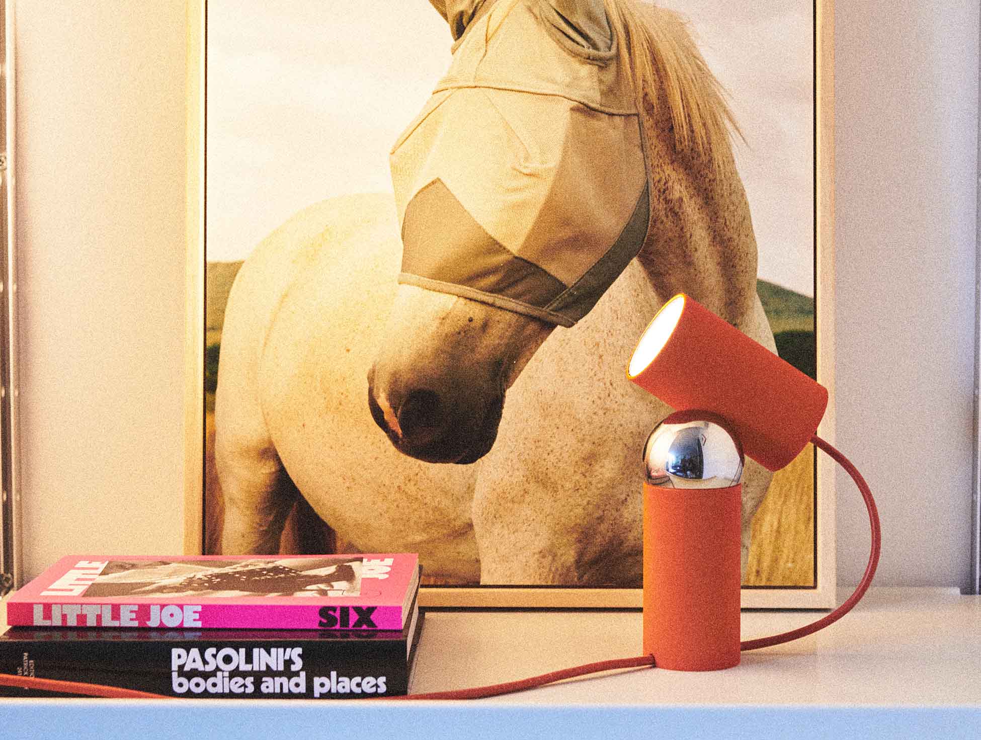 P_Sf_A-Bilboquet-Flos-Decorative-Thubnail-life_general.jpg