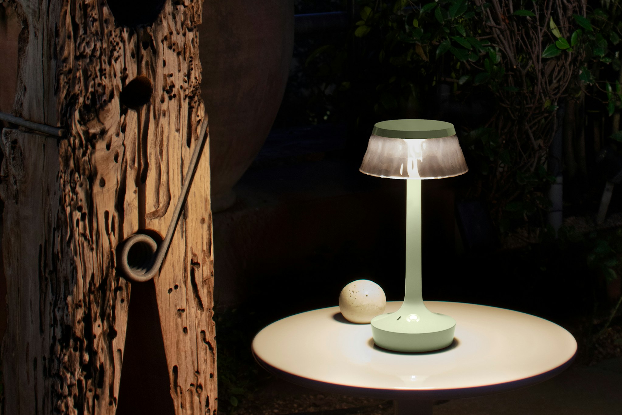 P_Sf_A-Bon-Jour-Unplugged-Flos-Decorative-Thubnail-life_general.jpg