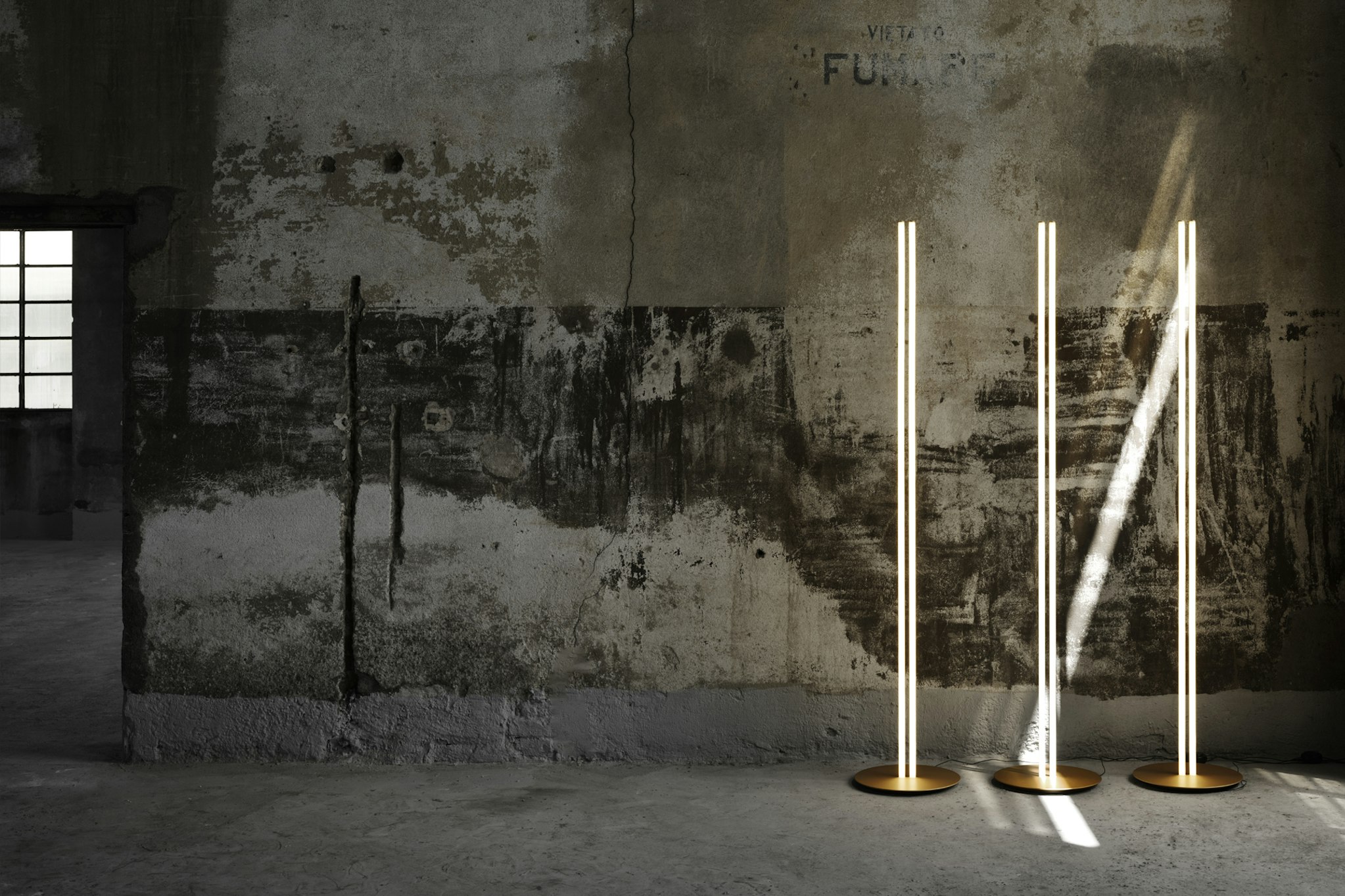 P_Sf_A-Coordinates-Floor-Flos-Decorative-Thubnail-life_general.jpg