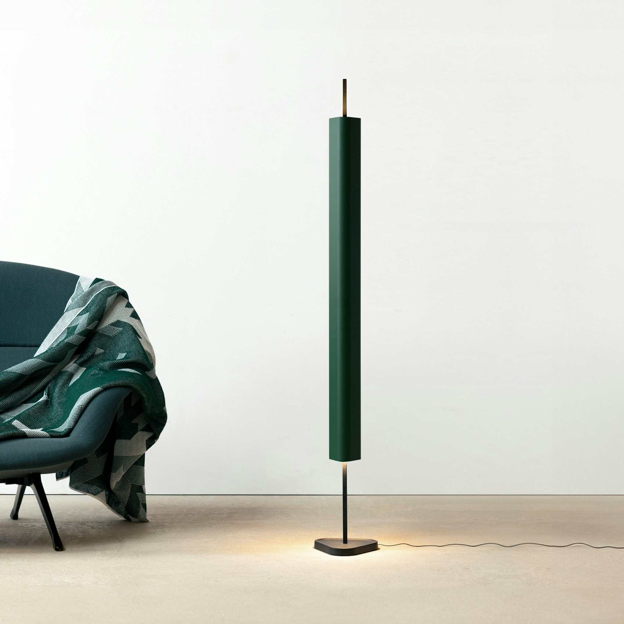 P_Sf_A-Emi-Floor-Flos-Architectural-Thubnail-life_general.jpg