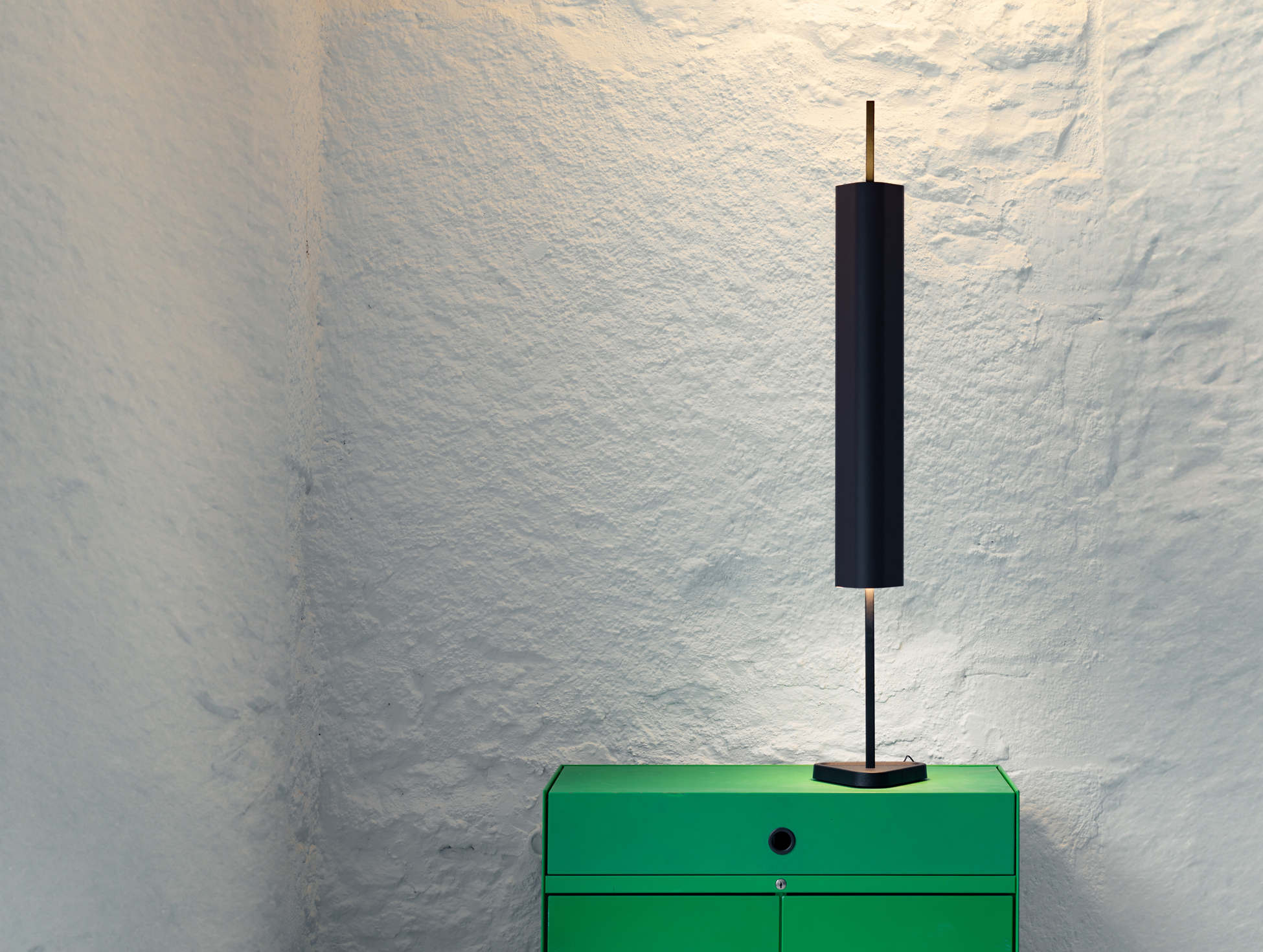 P_Sf_A-Emi-Table-Flos-Architectural-Thubnail-life_general.jpg