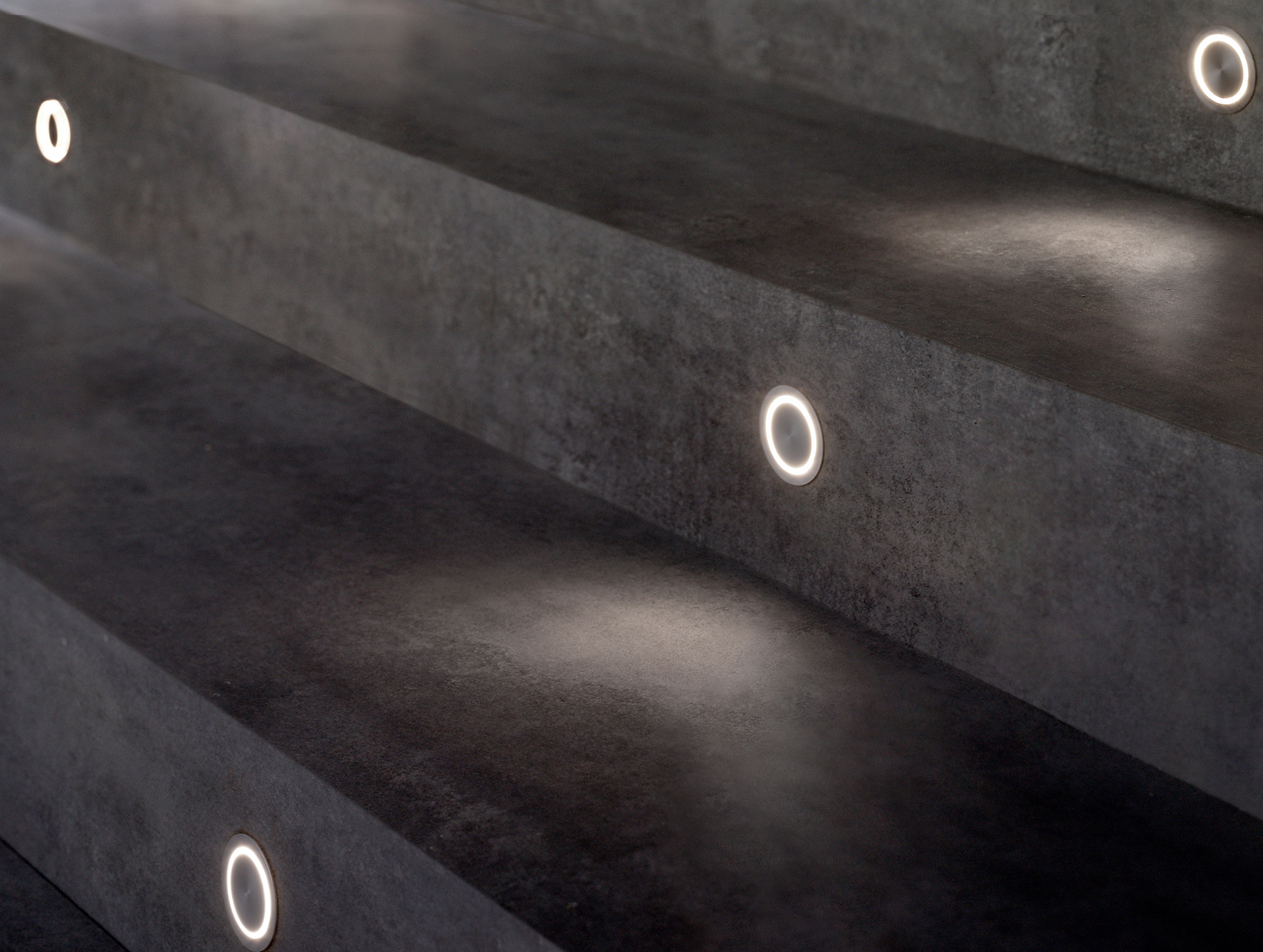 P_Sf_A-G-O-Flos-Architectural-Thubnail-life_general.jpg