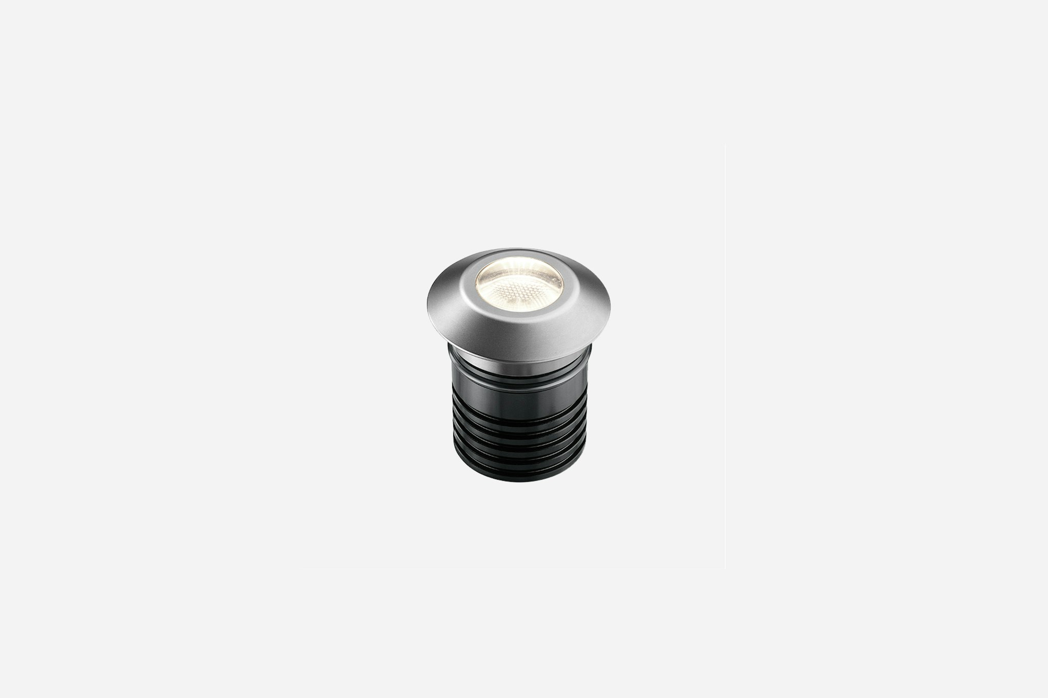 P_Sf_A-Landlord-Ground-Flos-Outdoor-Thubnail-life_over_grey.jpg