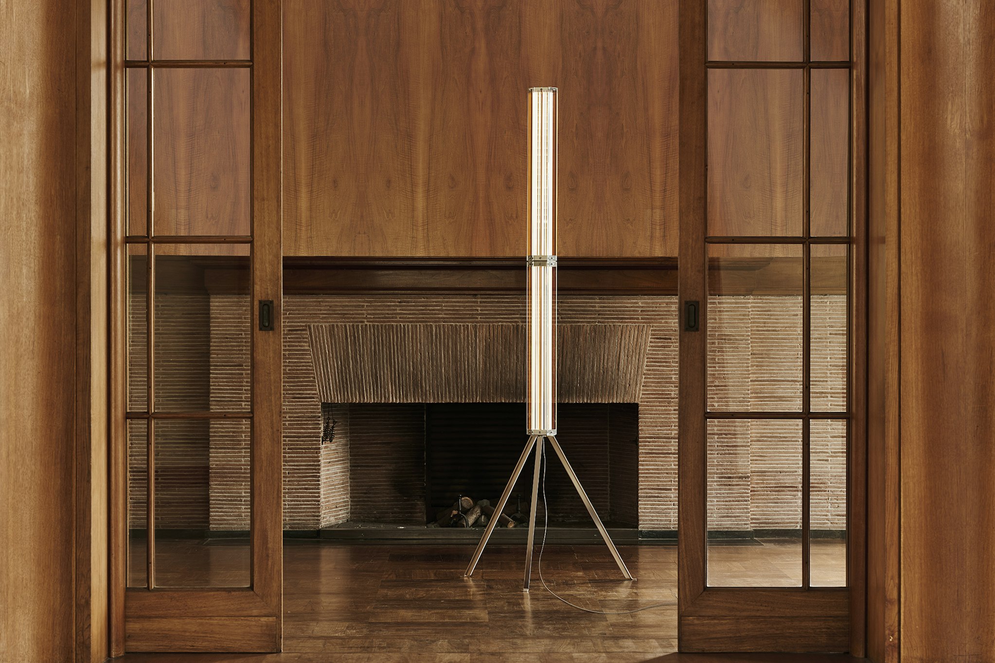 P_Sf_A-Superwire-Floor-Flos-Architectural-Thubnail-life_general.jpg