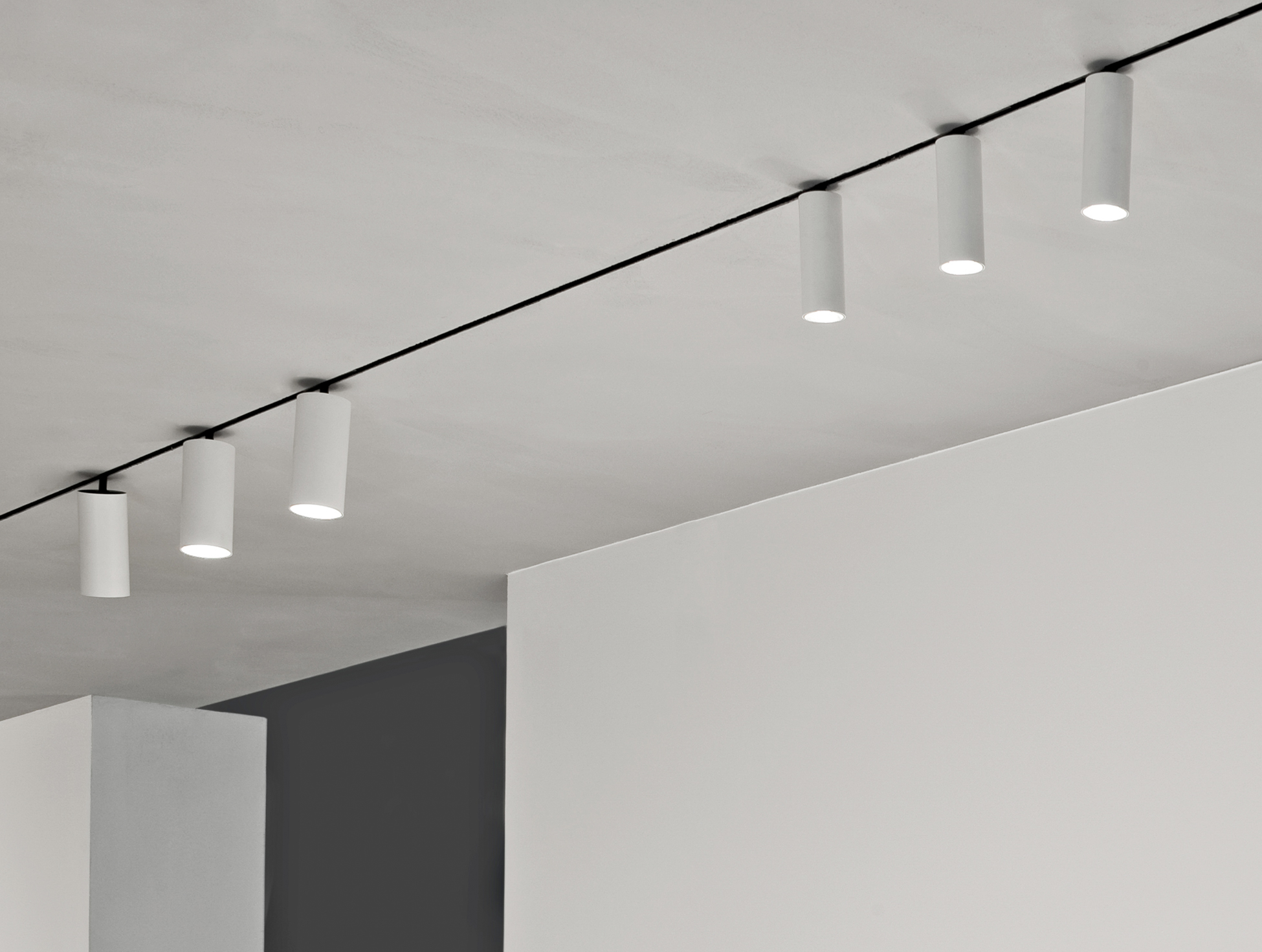 P_Sf_A-The-Tracking-Power-Flos-Architectural-Thubnail-life_general.jpg