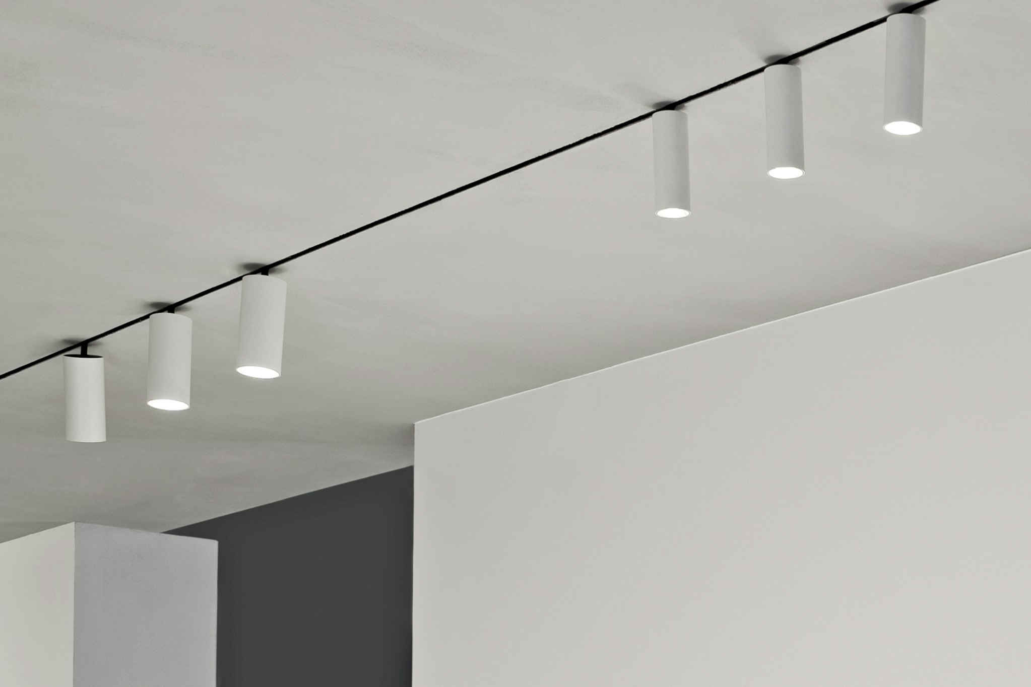 P_Sf_A-The-Tracking-Power-Flos-Architectural-Thubnail-life_general.jpg