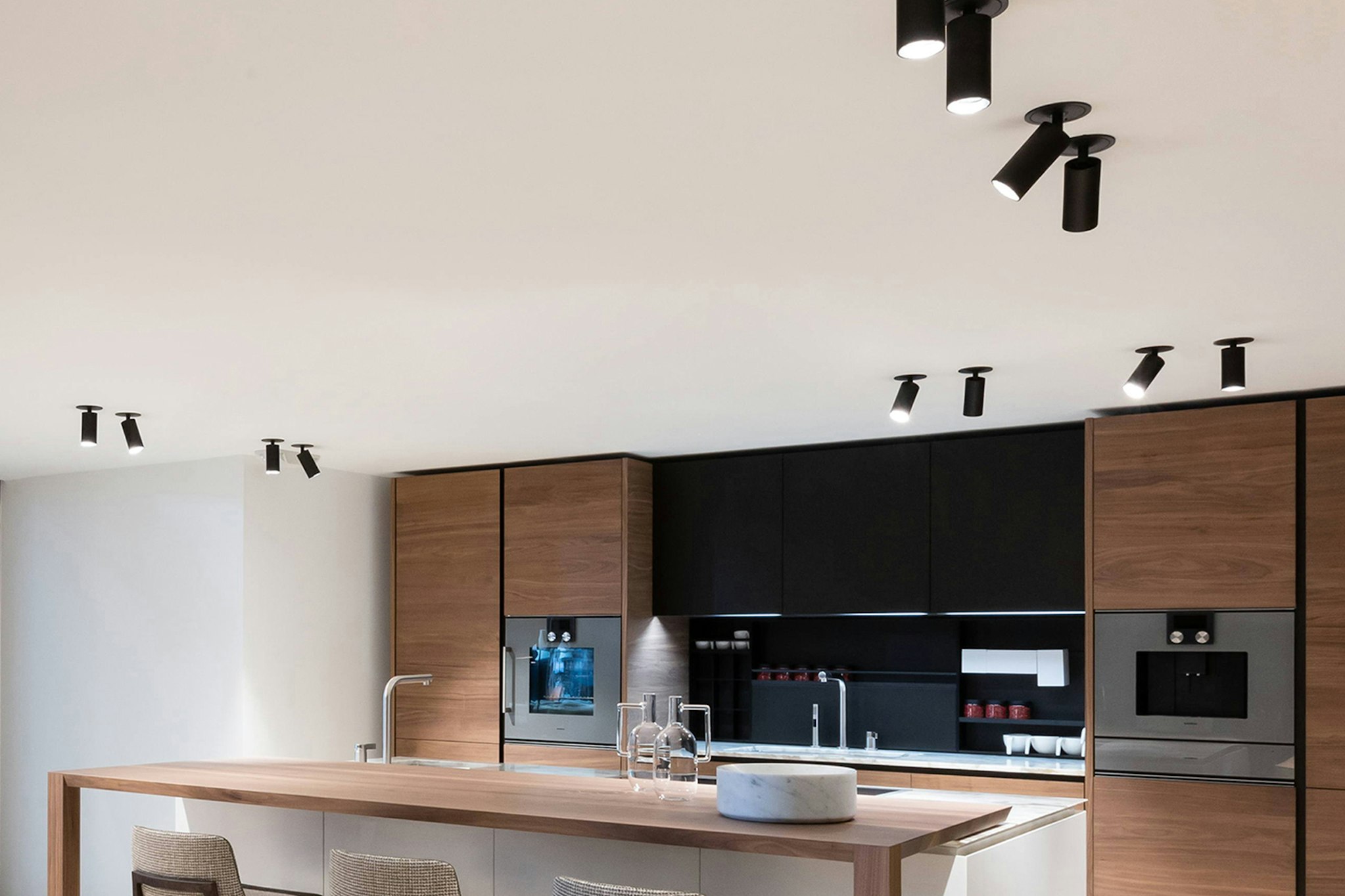 P_Sf_A-UT-Spot-Ceiling-Flos-Architectural-Thubnail-life_general.jpg