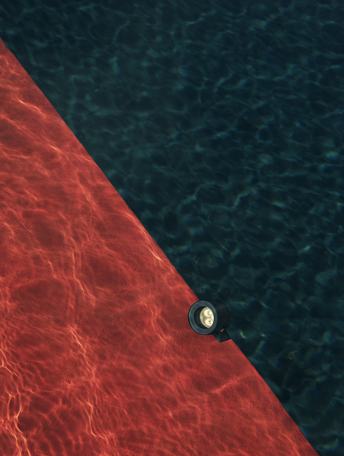 P_Sf_AV-Aimer-Underwater-Flos-Outdoor-Thubnail-life_general.jpg