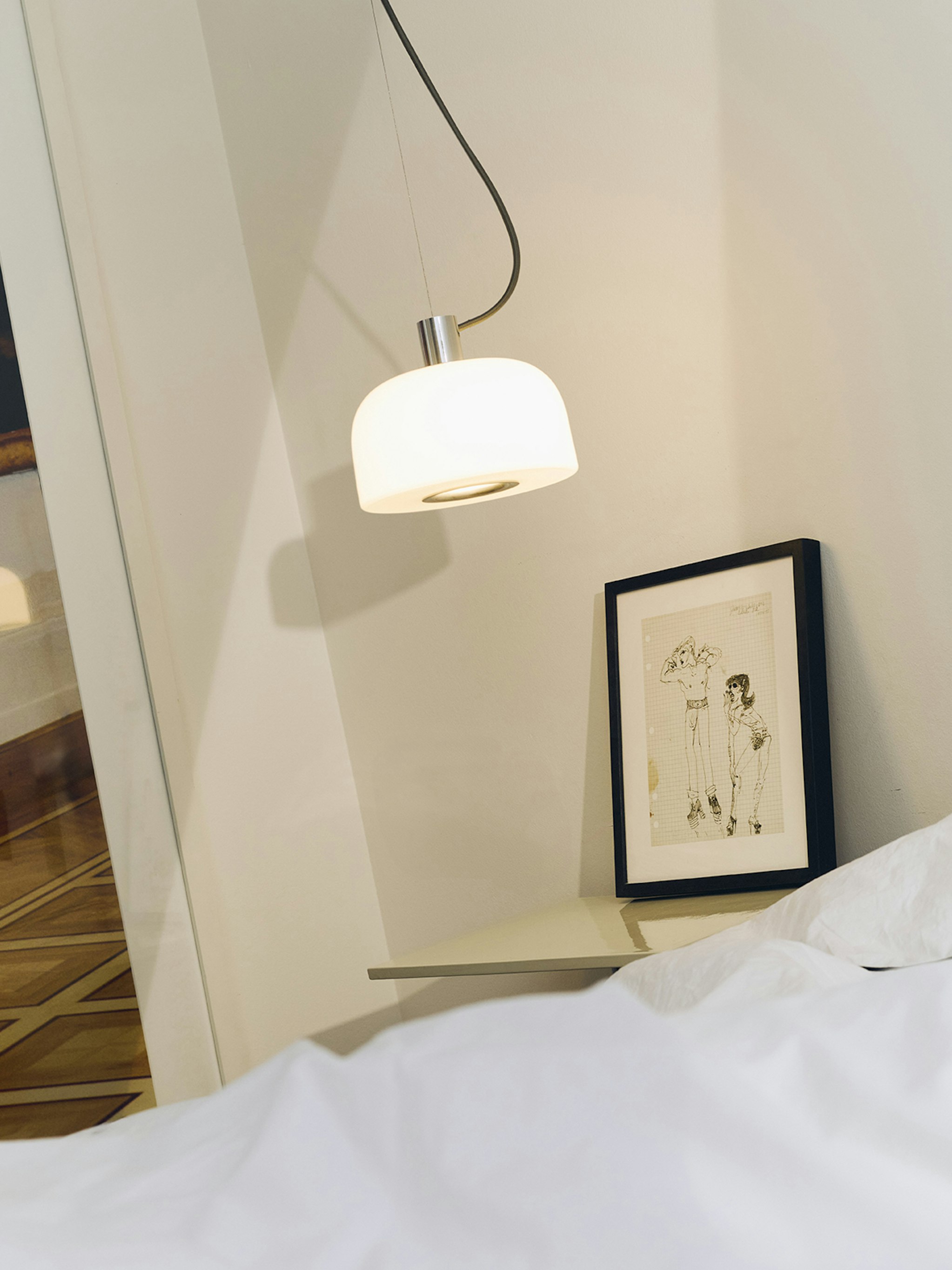 P_Sf_AV-Bellhop-Suspension-Flos-Decorative-Thubnail-life_general.jpg