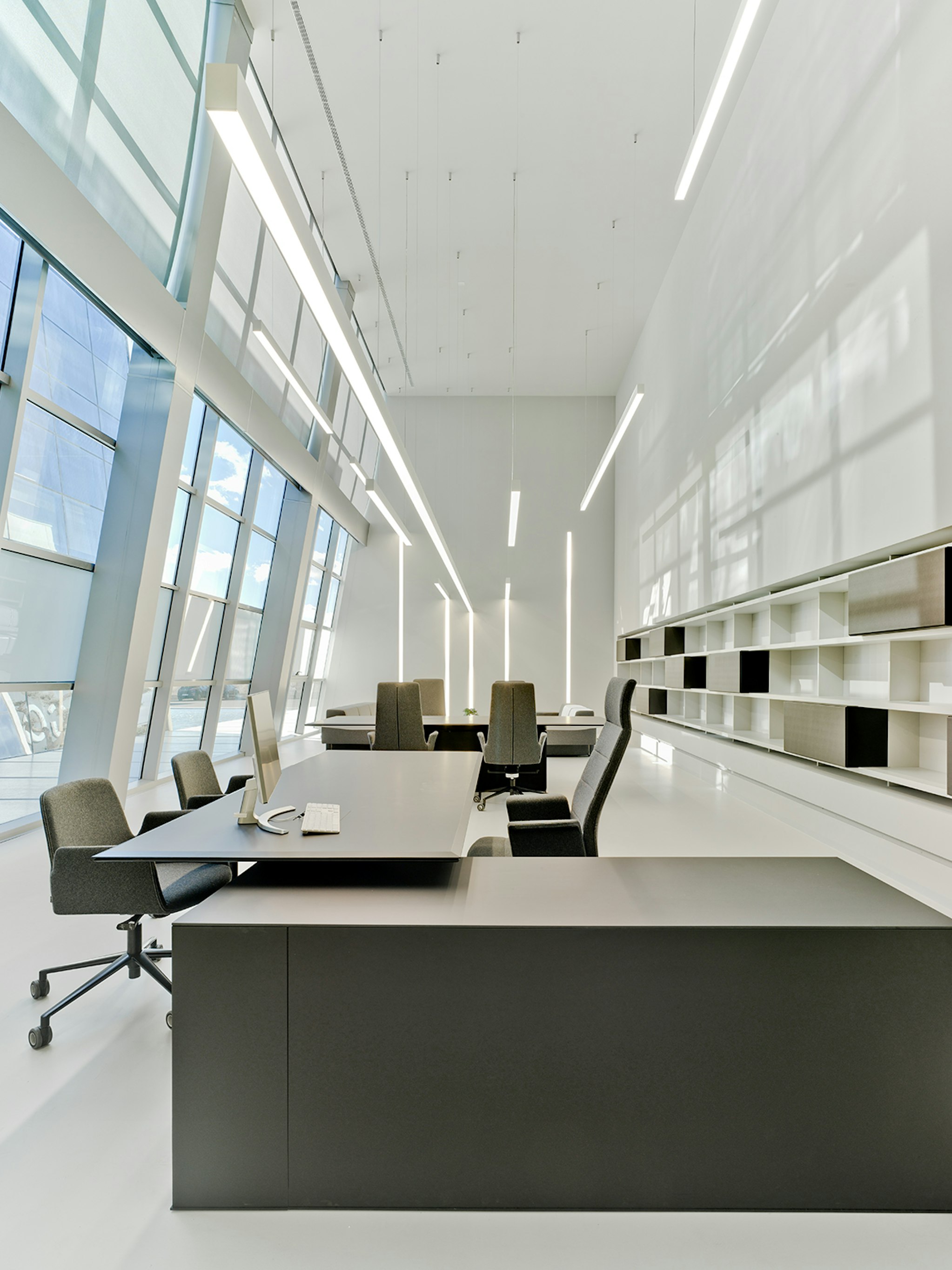P_Sf_AV-In-Finity-35-Flos-Architectural-Thubnail-life_general.jpg