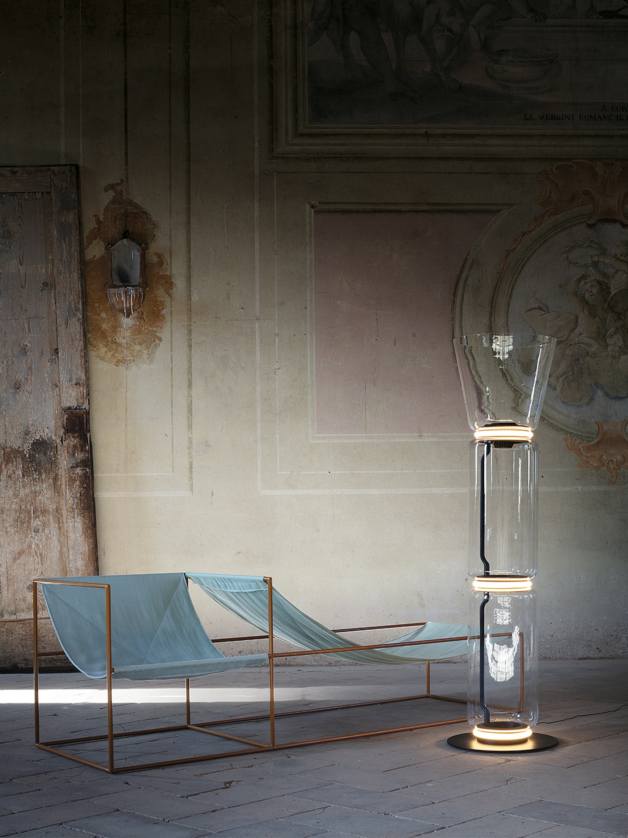 P_Sf_AV-Noctambule-Floor-Flos-Decorative-Thubnail-life_general.jpg