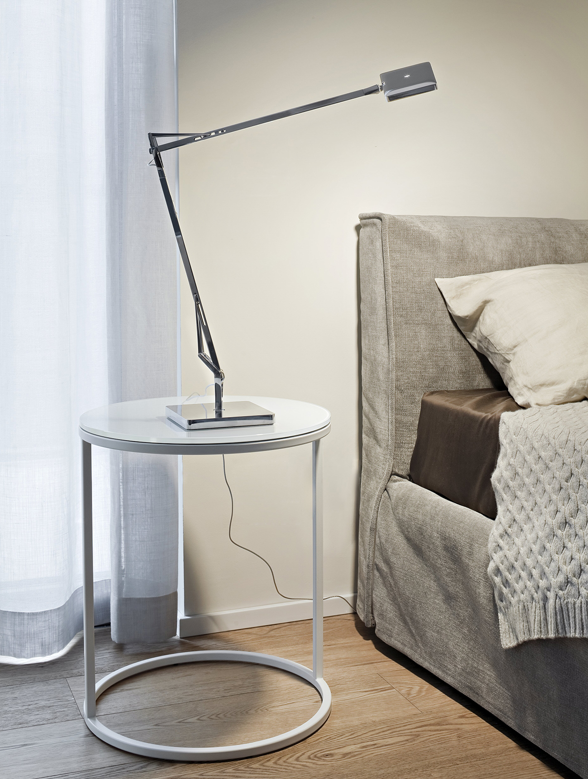 P_Sf_AV-kelvin-Edge-Table-Flos-Decorative-Thubnail-life_general.jpg