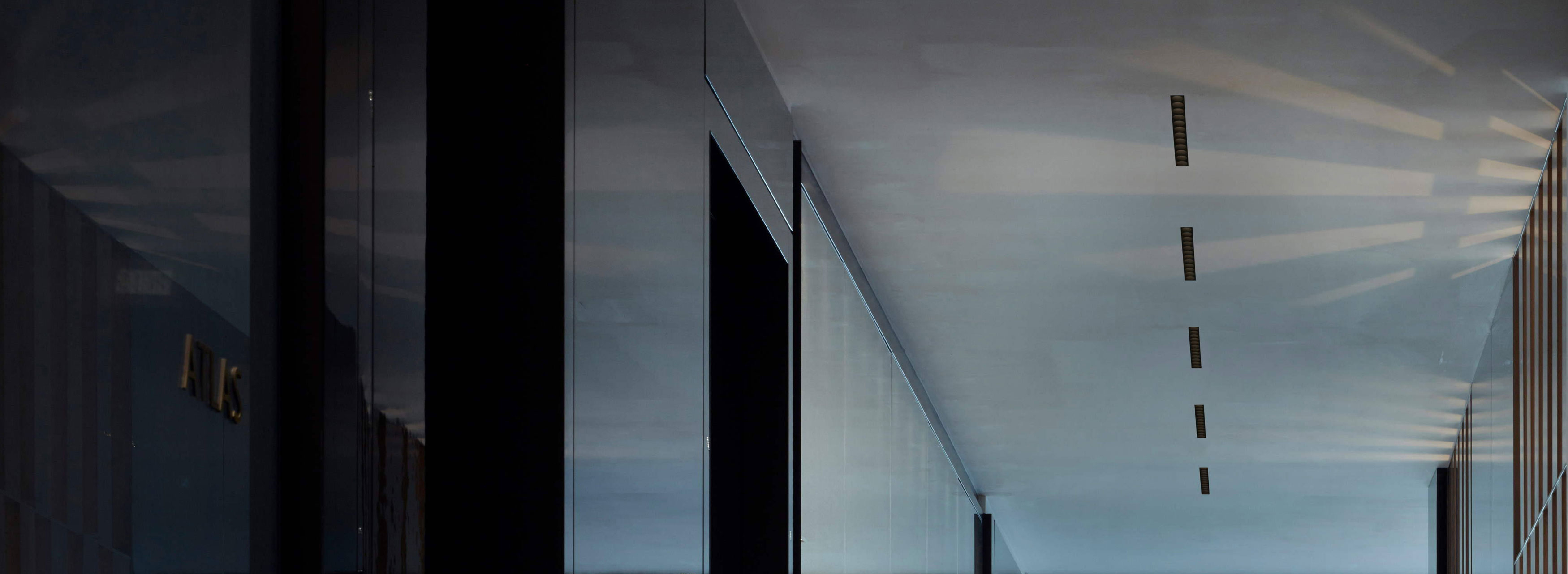 P_Sf_B-Light-Shadow-Flos-Architectural-life.jpg