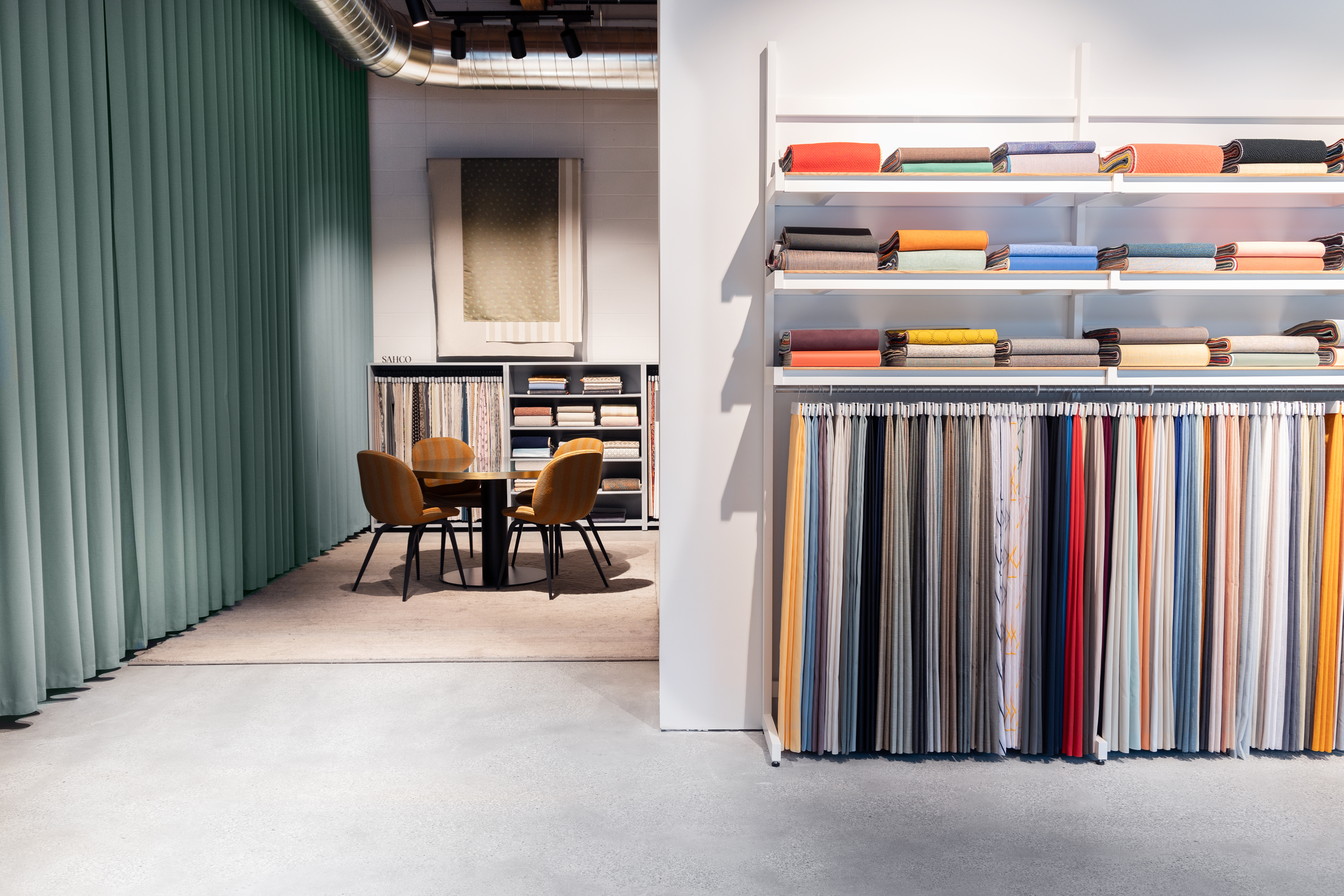 Projects-Flos--Kvadrat_Chicago-00
