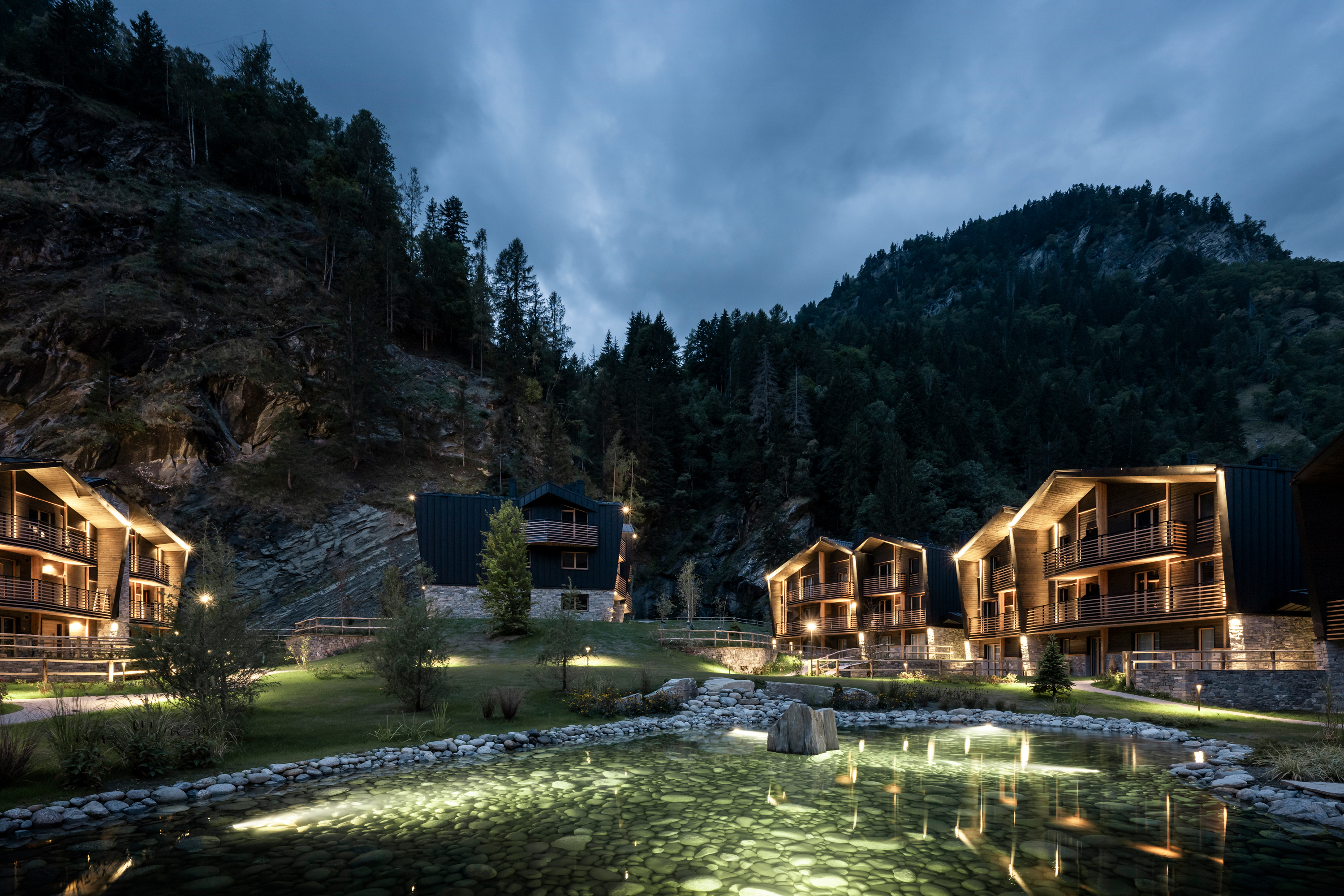 Projects-Flos-Cascata_DOtro-04