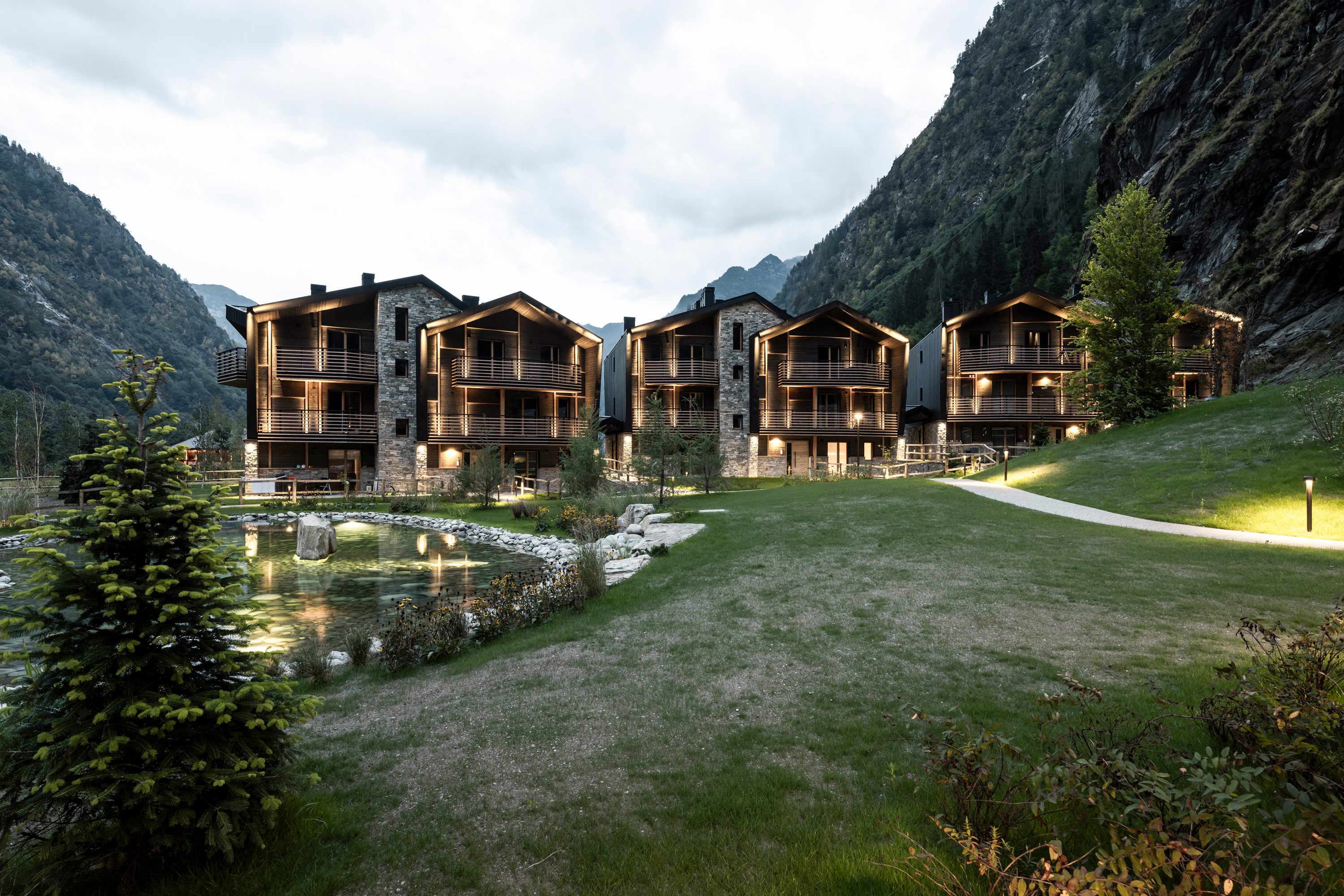 Projects-Flos-Cascata_DOtro-05