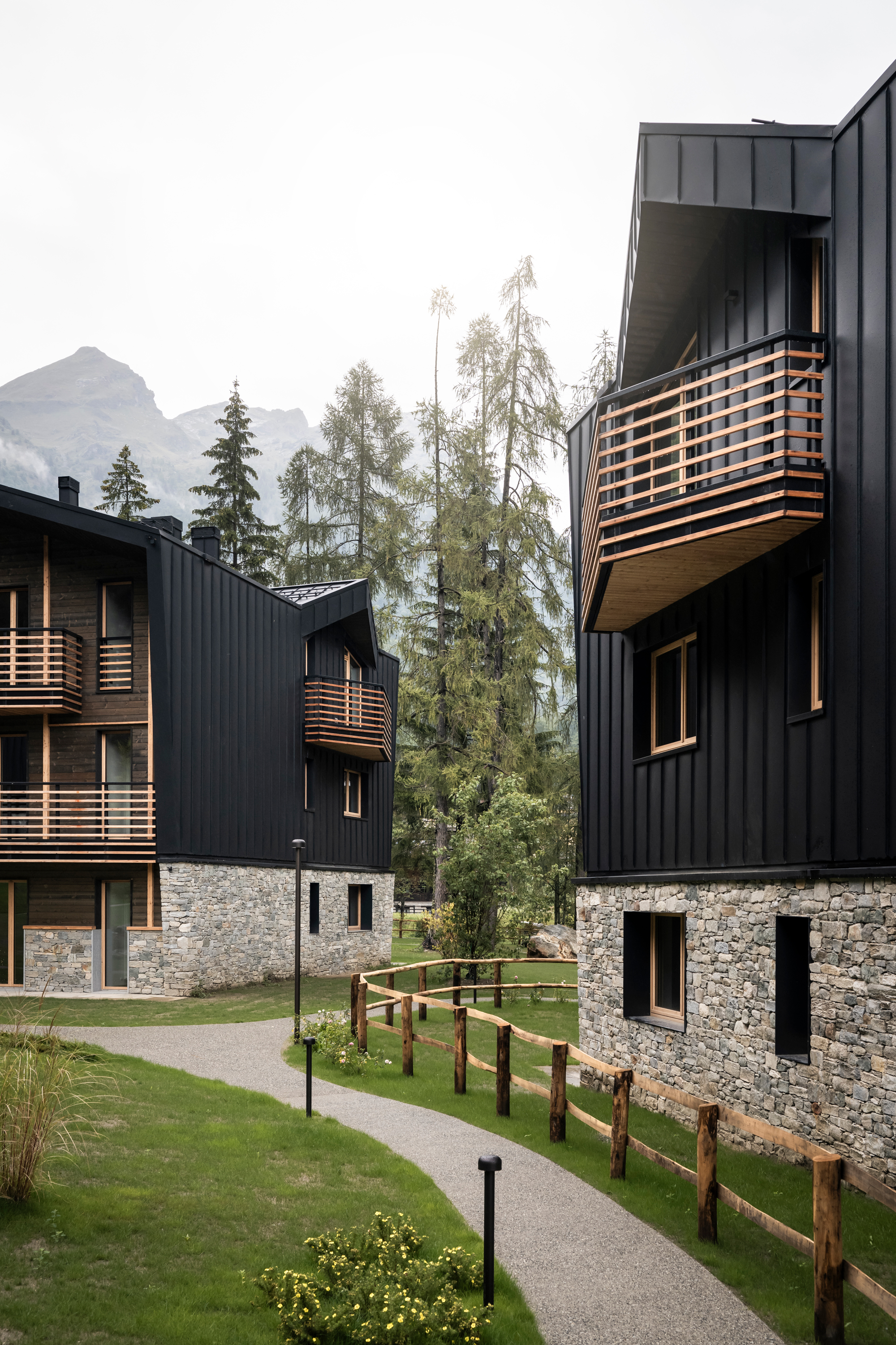 Projects-Flos-Cascata_DOtro-07