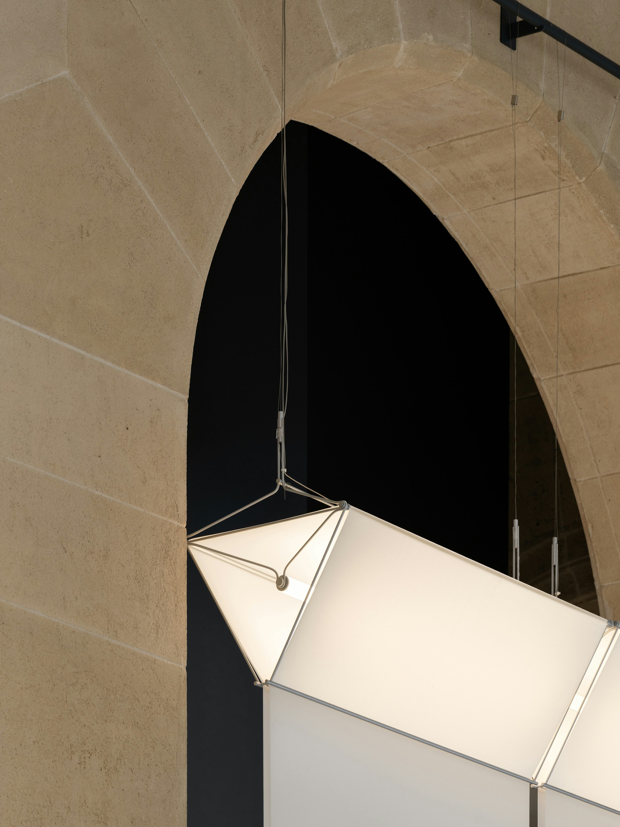 Projects-Flos-Fondation_Cartier-2026-003