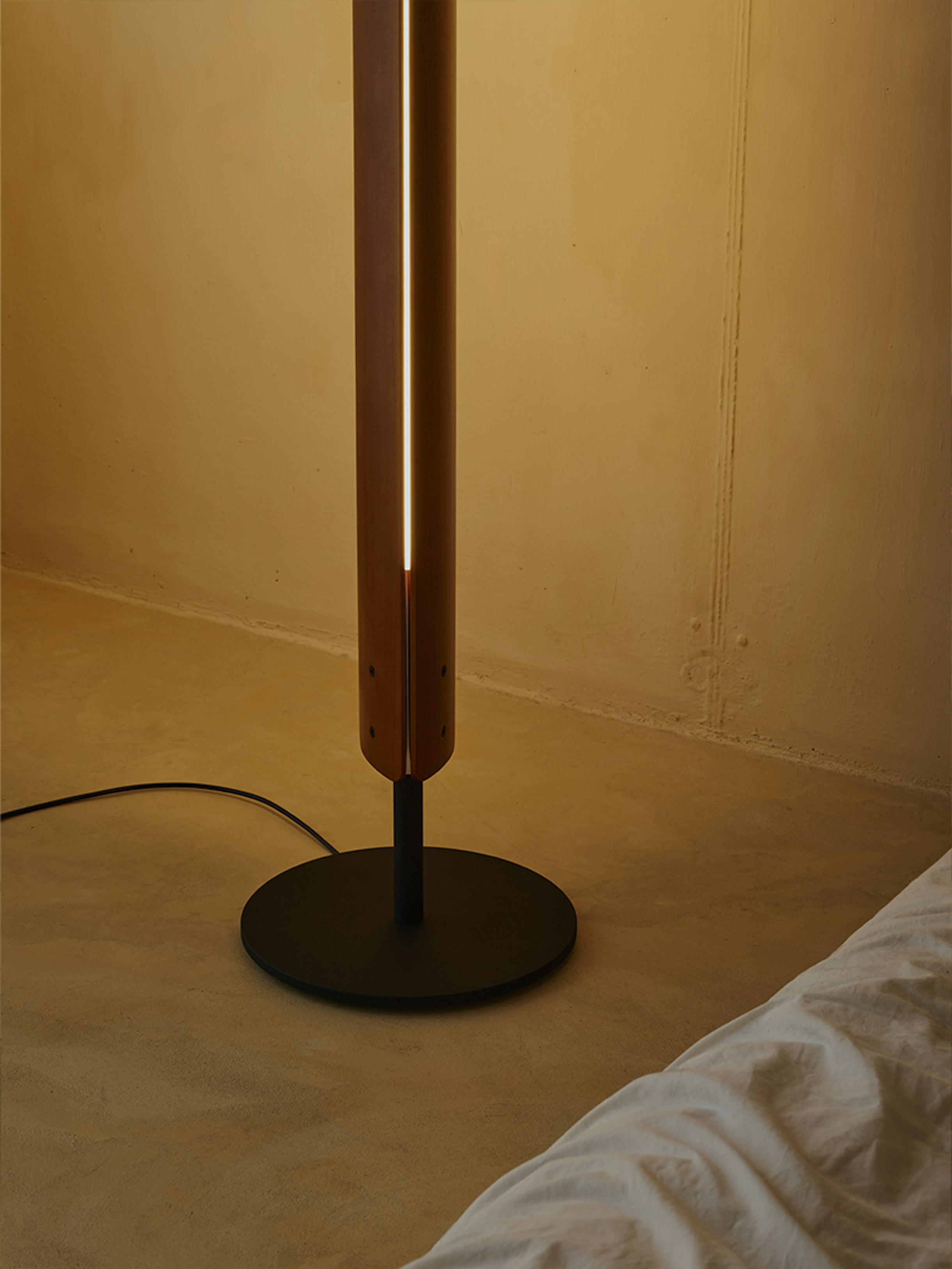 Seki-Han-floor-flos-R-04B.jpg