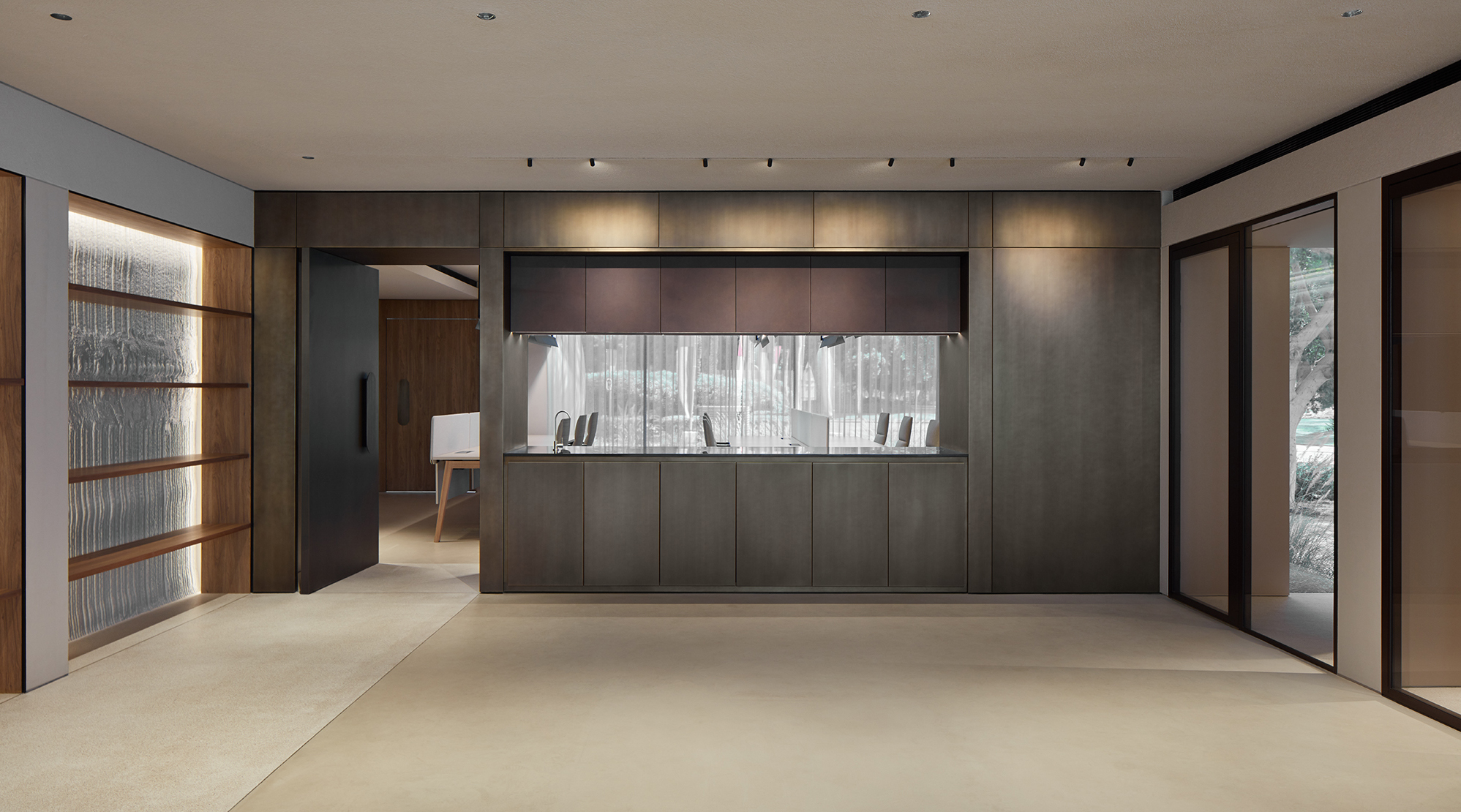 The-Micro-Running-Magnet-flos-architectural-R-12.jpg