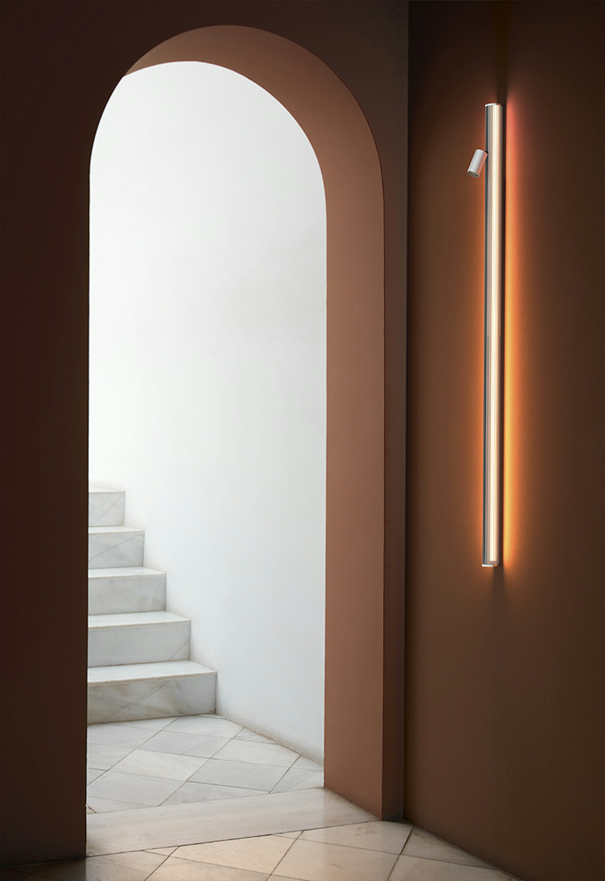 The_Glowing_Track-Surface-flos-R-02.jpg