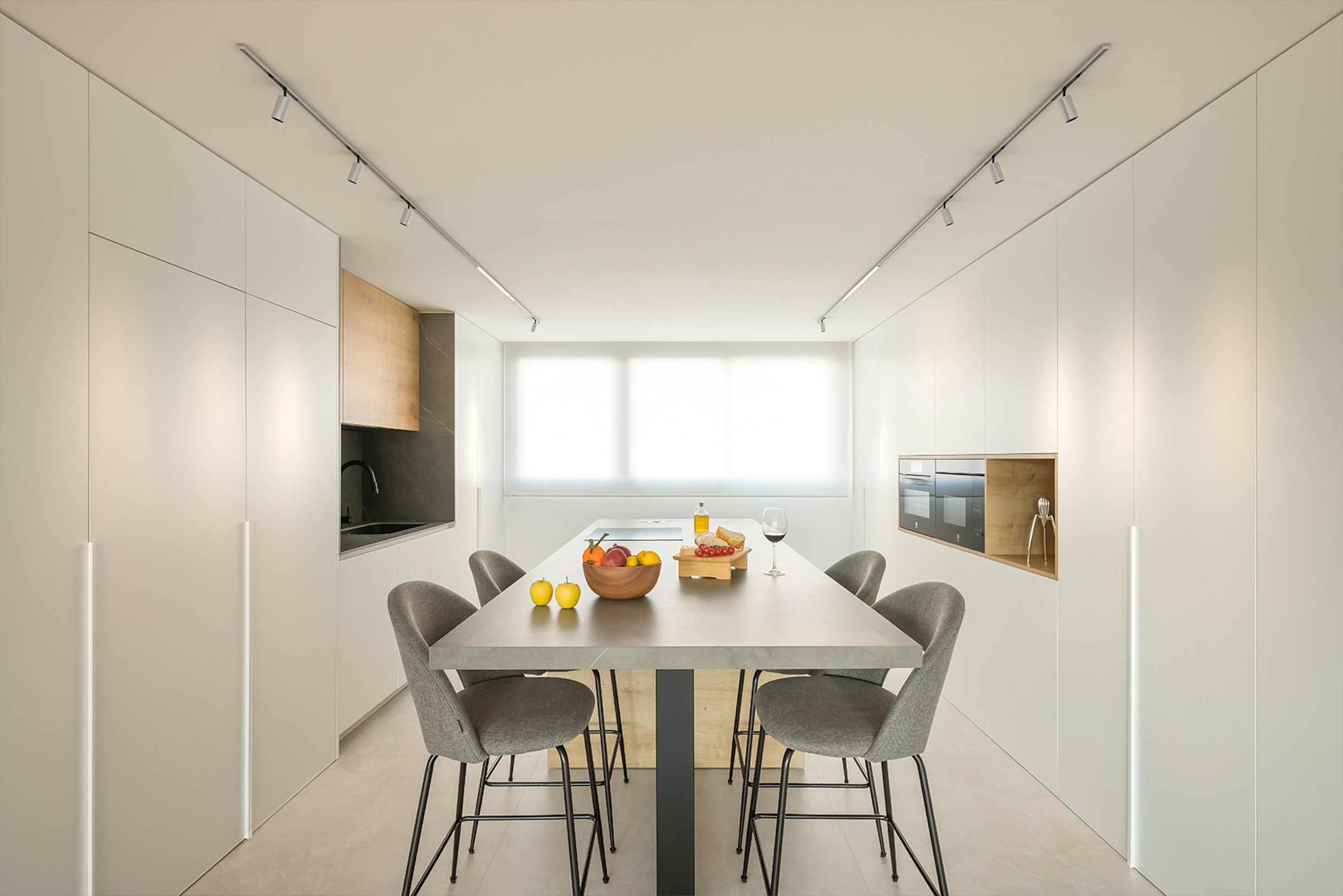 Zerotrackpro-flos-architectural-R-01.jpg