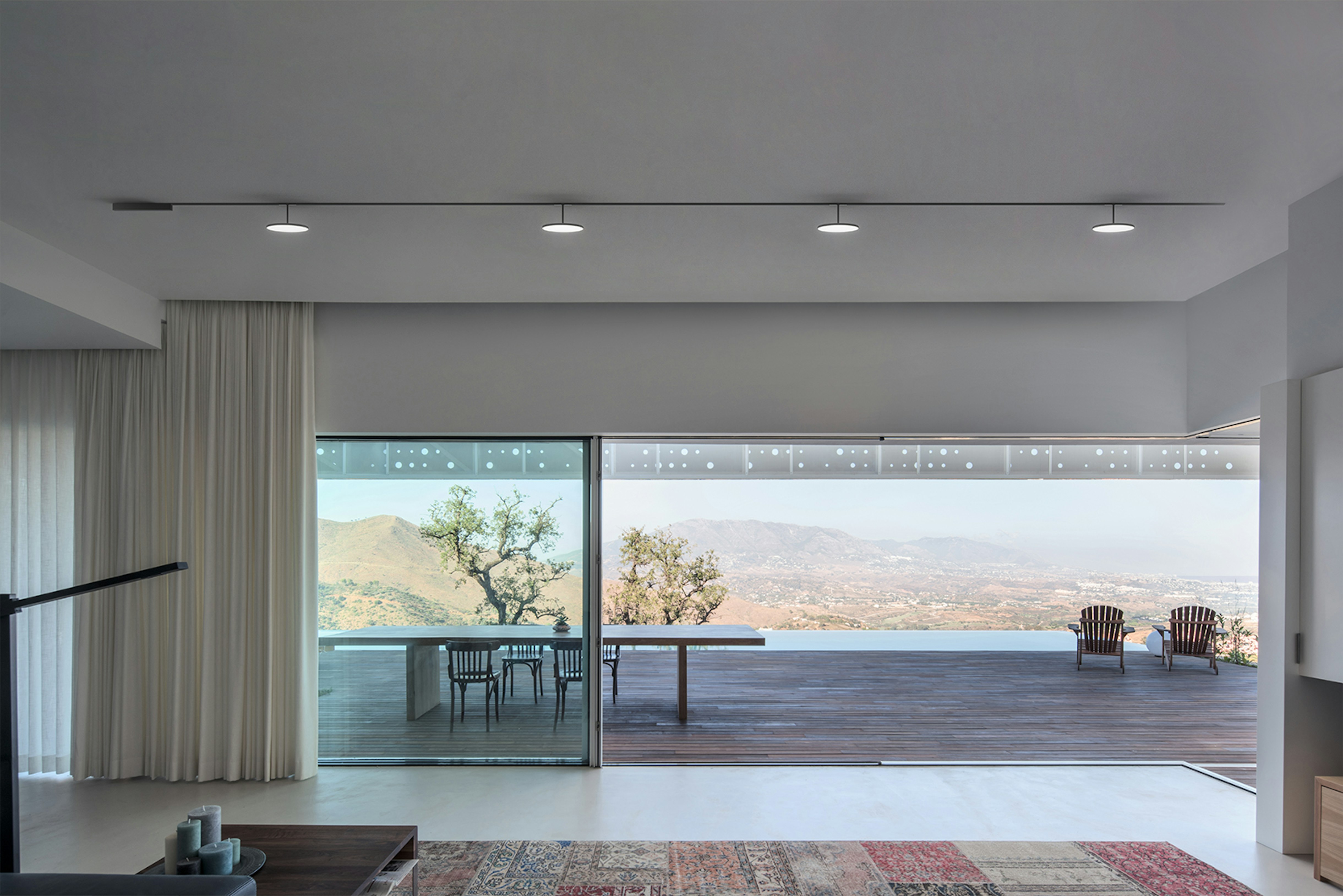 Zerotrackpro-flos-architectural-R-02.jpg