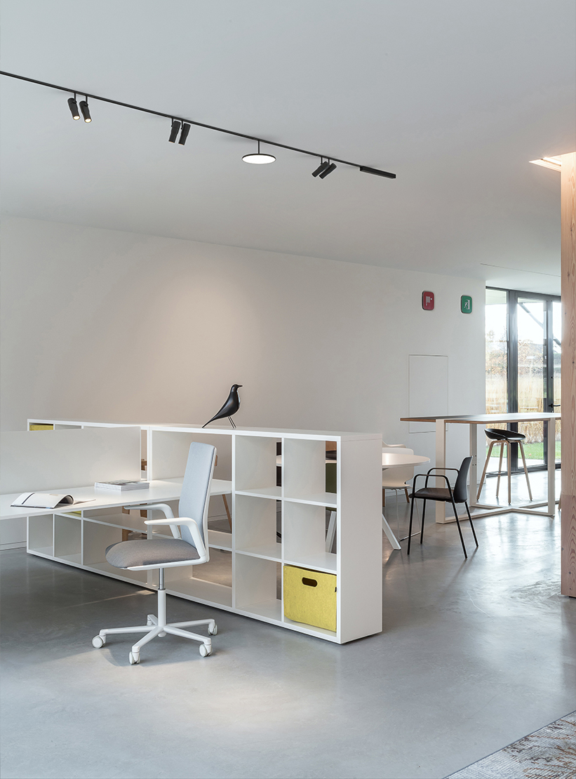 Zerotrackpro-flos-architectural-R-04.jpg
