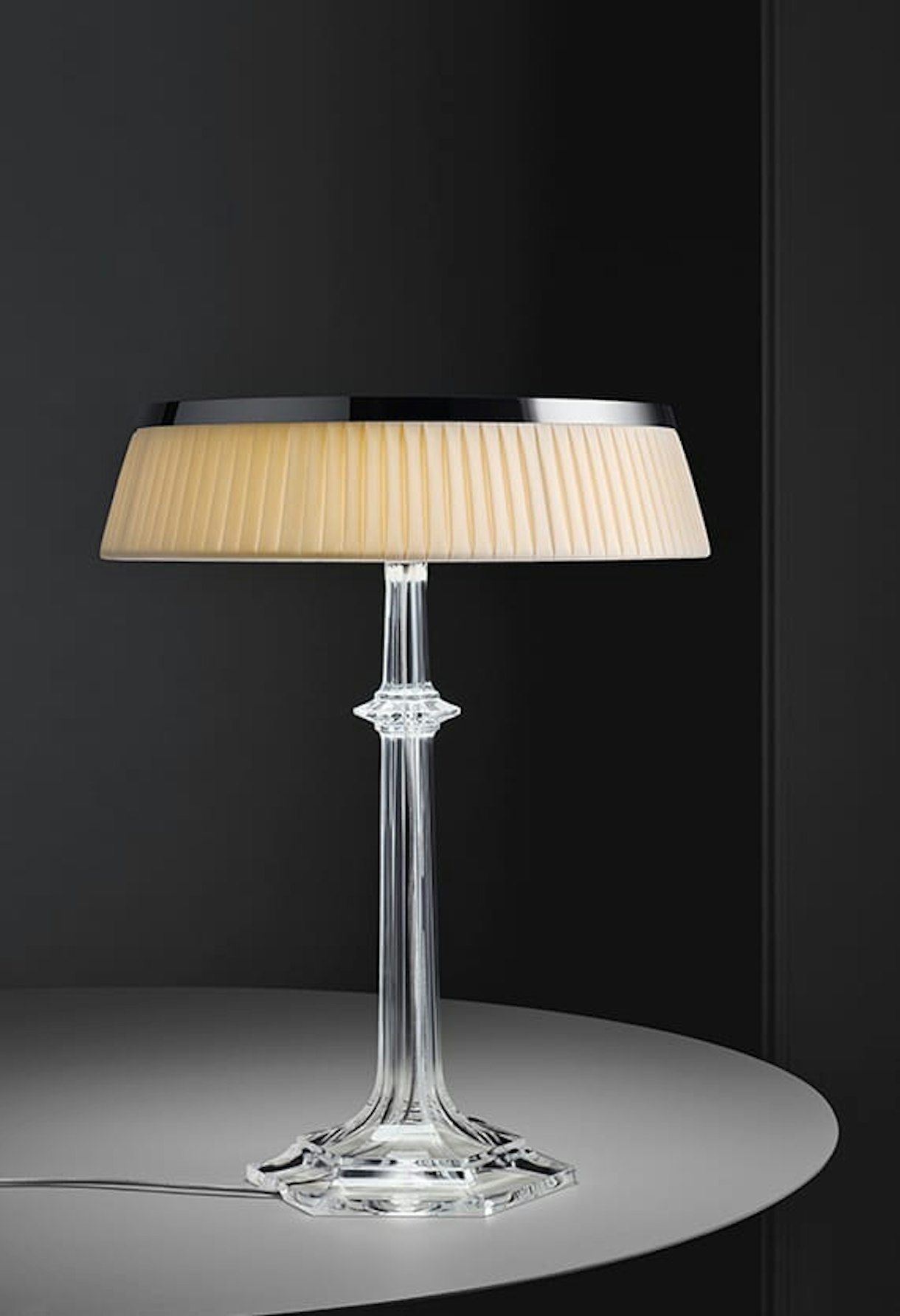 bon-jour-table-versailles-flos-decorative-R-02.jpg