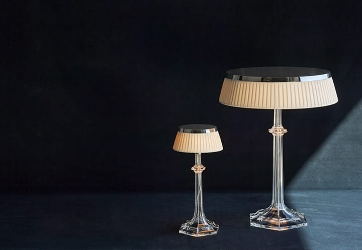 bon-jour-table-versailles-small-flos-decorative-R-03.jpg