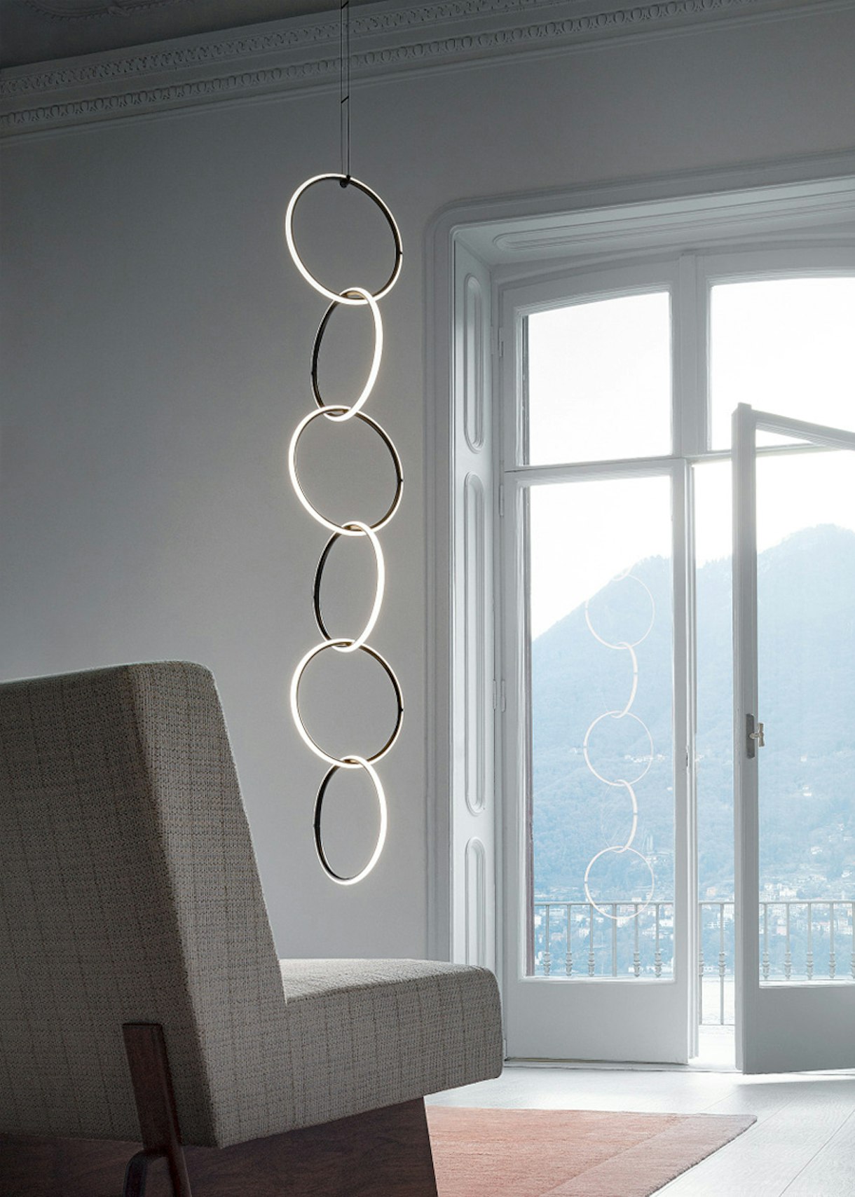 Arrangements-ceiling-wall-flos-R-13.jpg