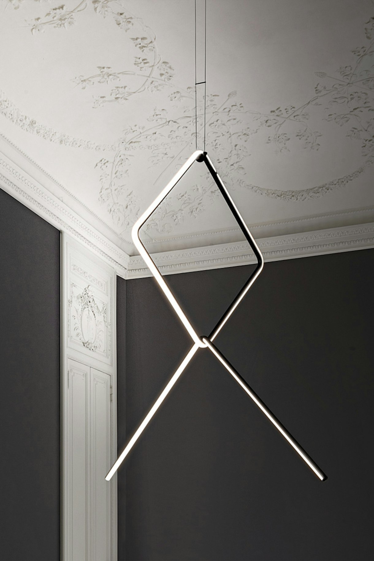 Arrangements-ceiling-wall-flos-R-16.jpg