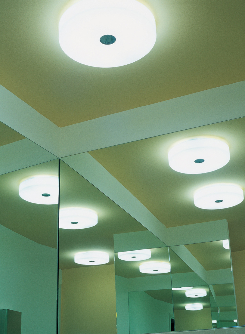 Button-ceiling-wall-flos-R-01.jpg