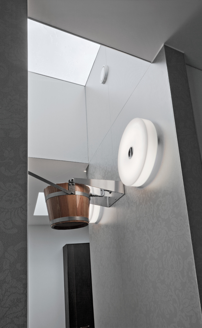 Button-ceiling-wall-flos-R-07.jpg