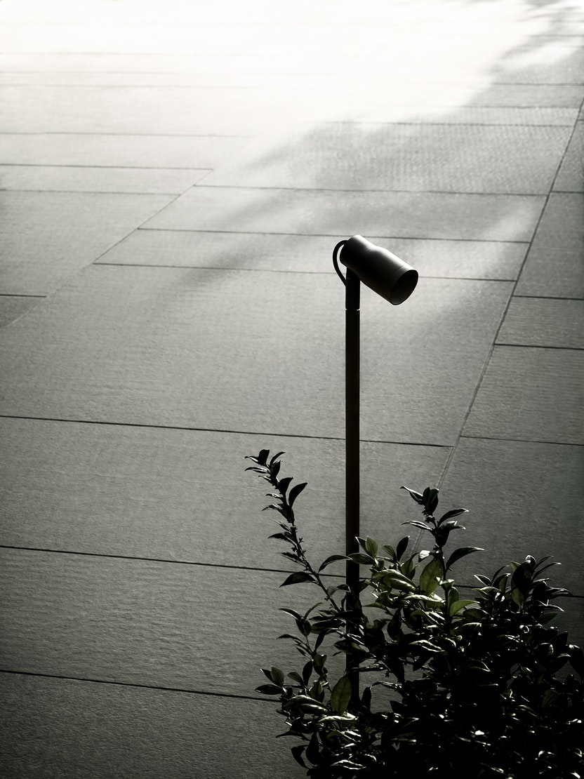 Landlord-bollard-flos-outdoor-R-02.jpg
