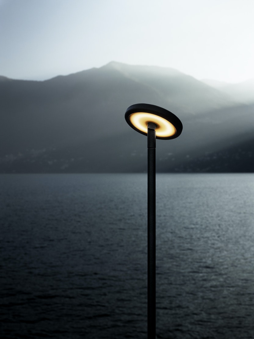 Landlord-bollard-flos-outdoor-R-05.jpg